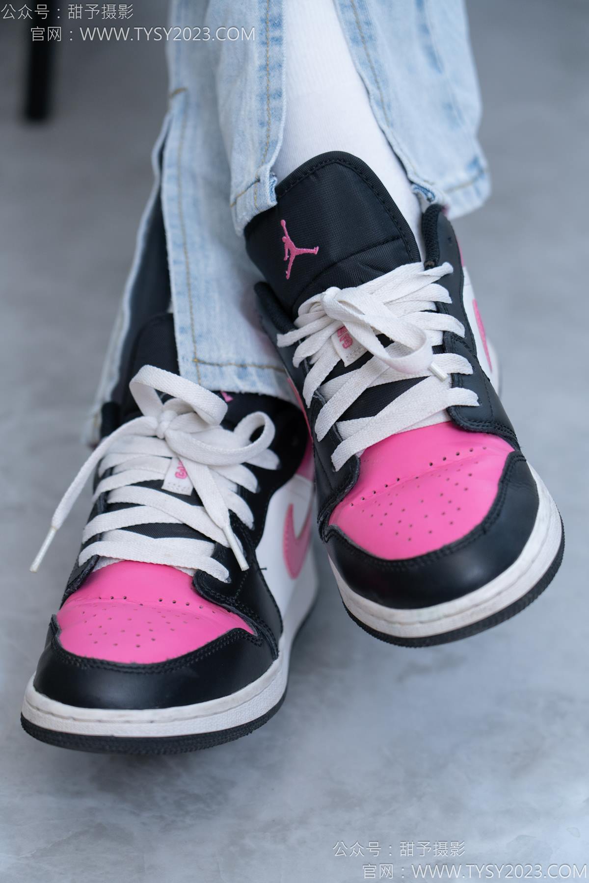 图片[92]-甜予摄影 NO.181 小容-板鞋、白棉袜、裸足[98P] – 速更版-美库