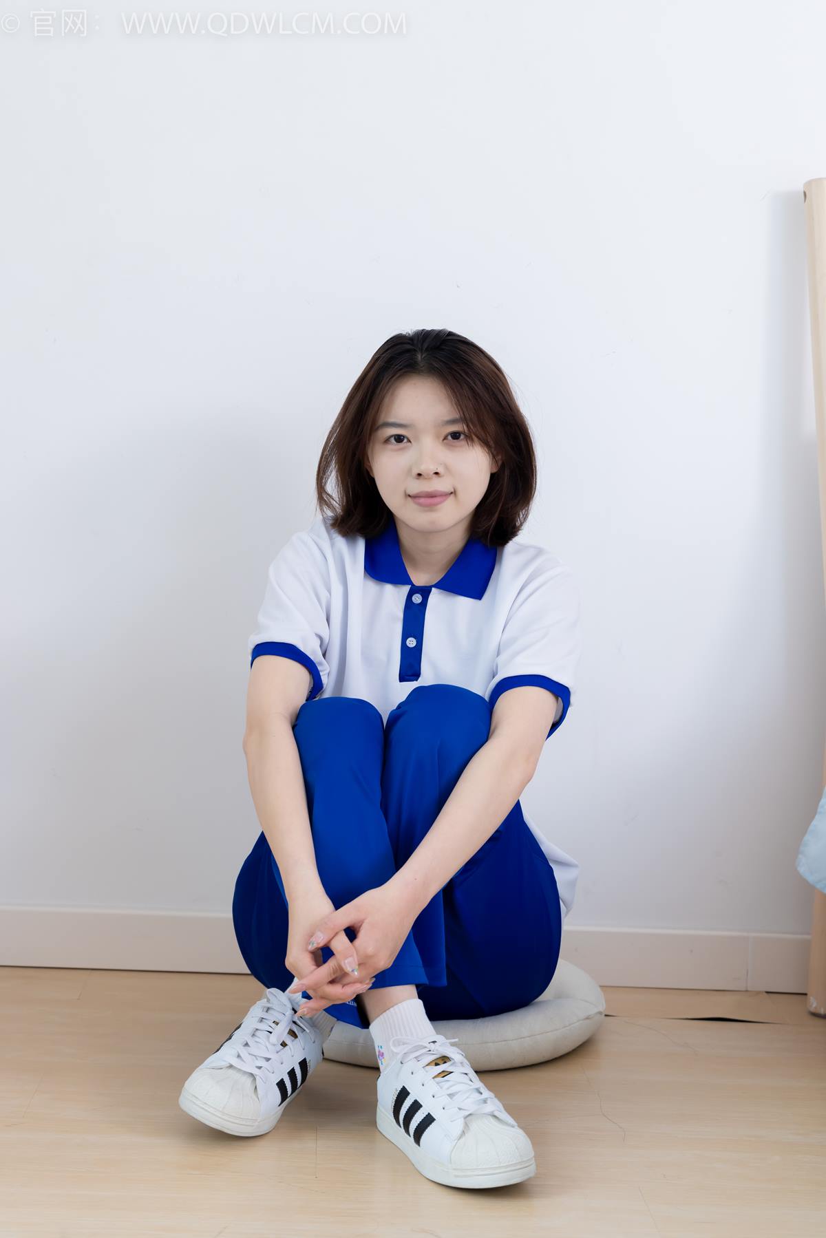 图片[18]-物恋传媒 NO.2364 小悦-校服、板鞋、白棉袜、裸足[126P] – 速更版-美库