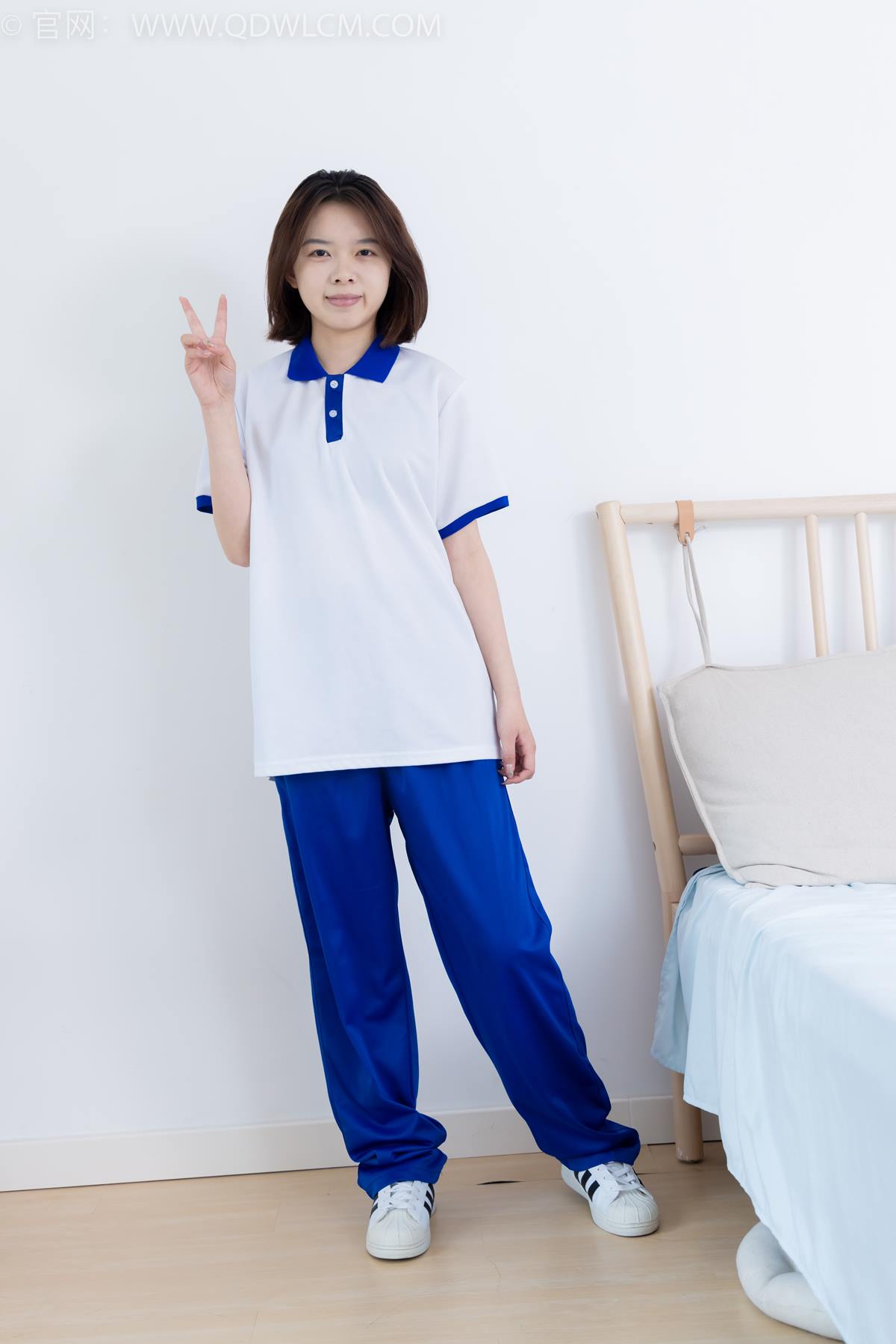 图片[31]-物恋传媒 NO.2364 小悦-校服、板鞋、白棉袜、裸足[126P] – 速更版-美库