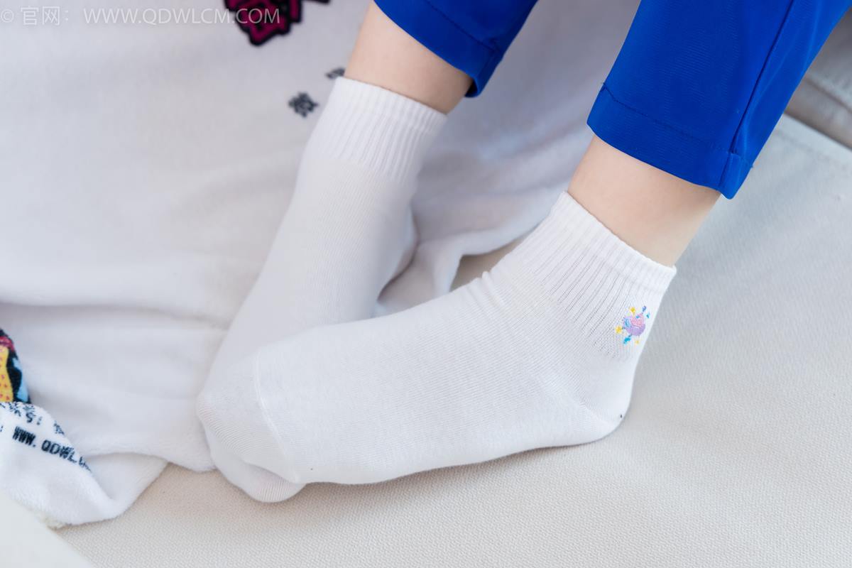 图片[56]-物恋传媒 NO.2364 小悦-校服、板鞋、白棉袜、裸足[126P] – 速更版-美库