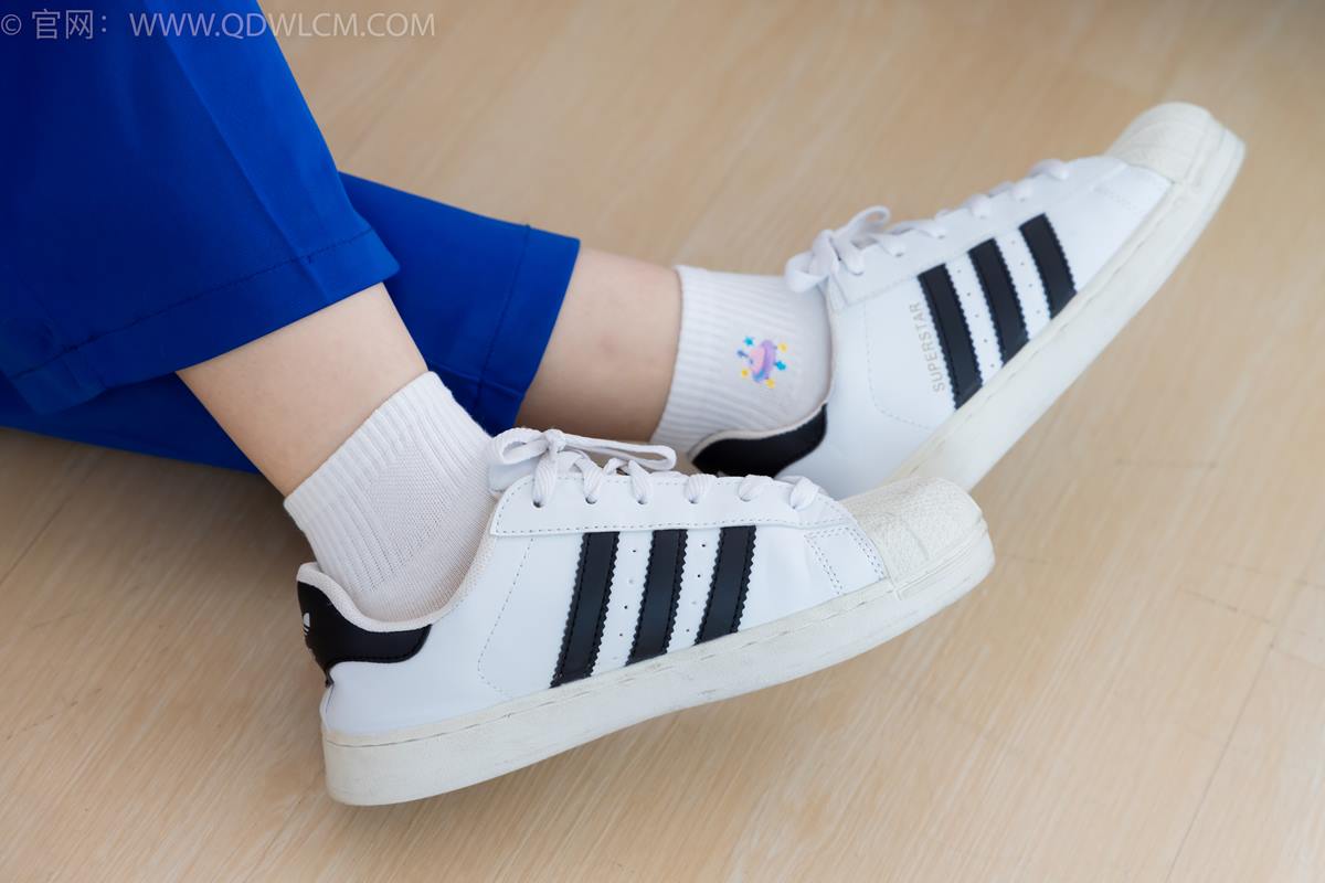 图片[62]-物恋传媒 NO.2364 小悦-校服、板鞋、白棉袜、裸足[126P] – 速更版-美库