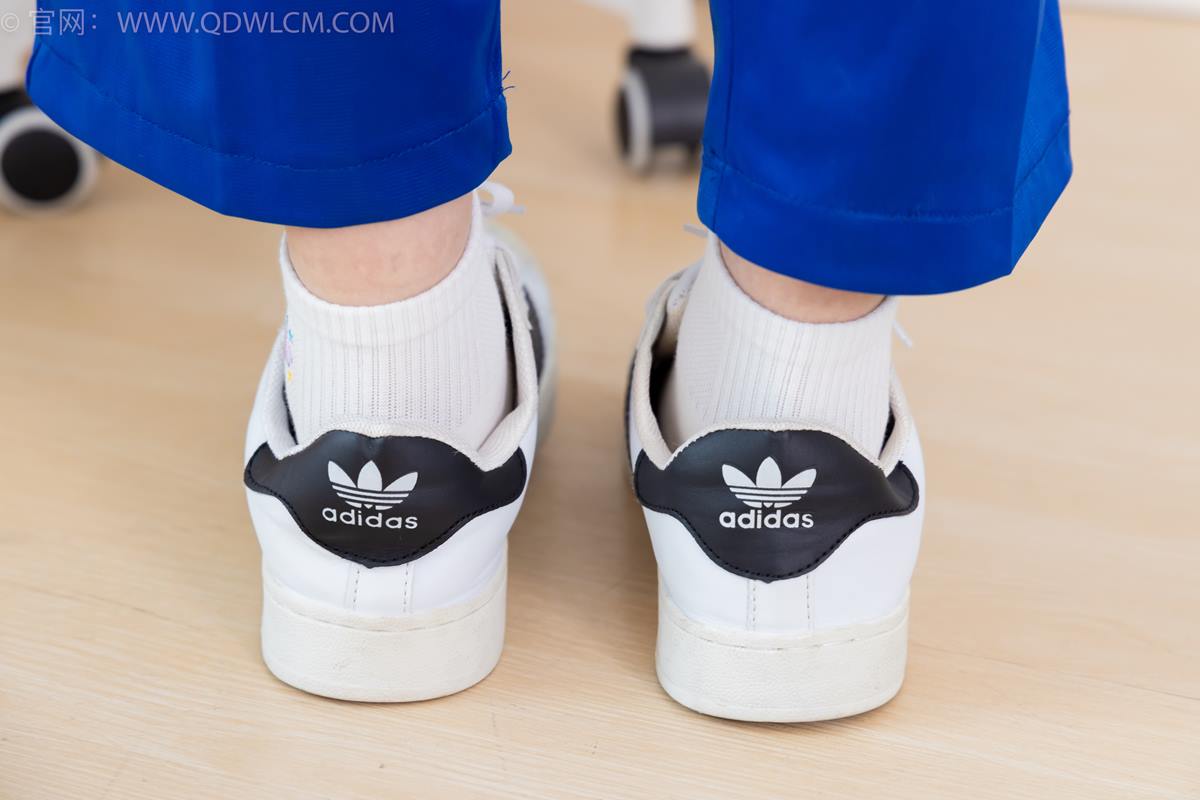 图片[67]-物恋传媒 NO.2364 小悦-校服、板鞋、白棉袜、裸足[126P] – 速更版-美库