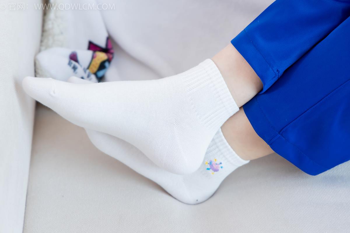 图片[75]-物恋传媒 NO.2364 小悦-校服、板鞋、白棉袜、裸足[126P] – 速更版-美库