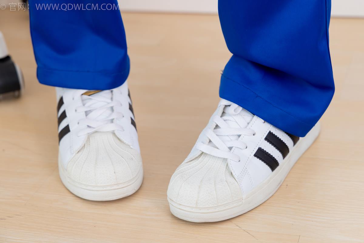 图片[78]-物恋传媒 NO.2364 小悦-校服、板鞋、白棉袜、裸足[126P] – 速更版-美库