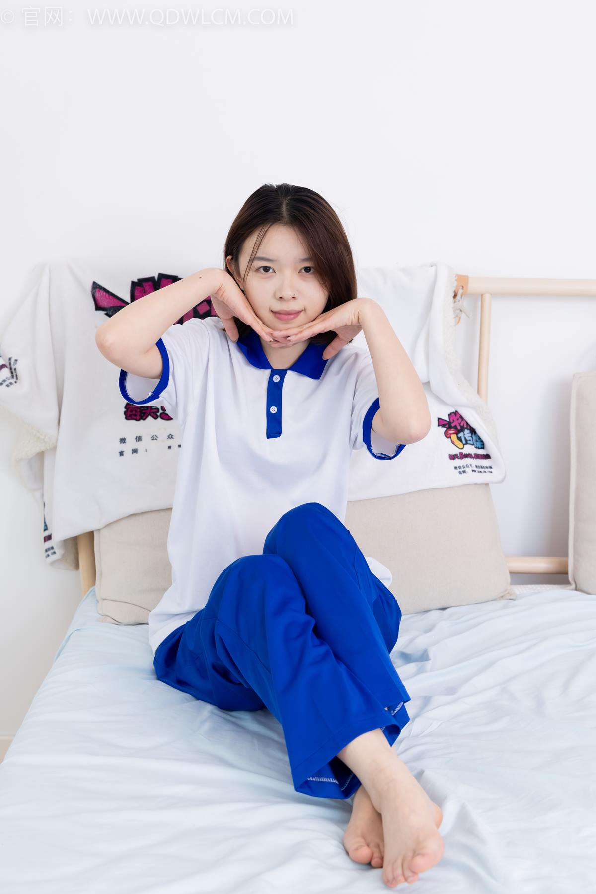 图片[123]-物恋传媒 NO.2364 小悦-校服、板鞋、白棉袜、裸足[126P] – 速更版-美库