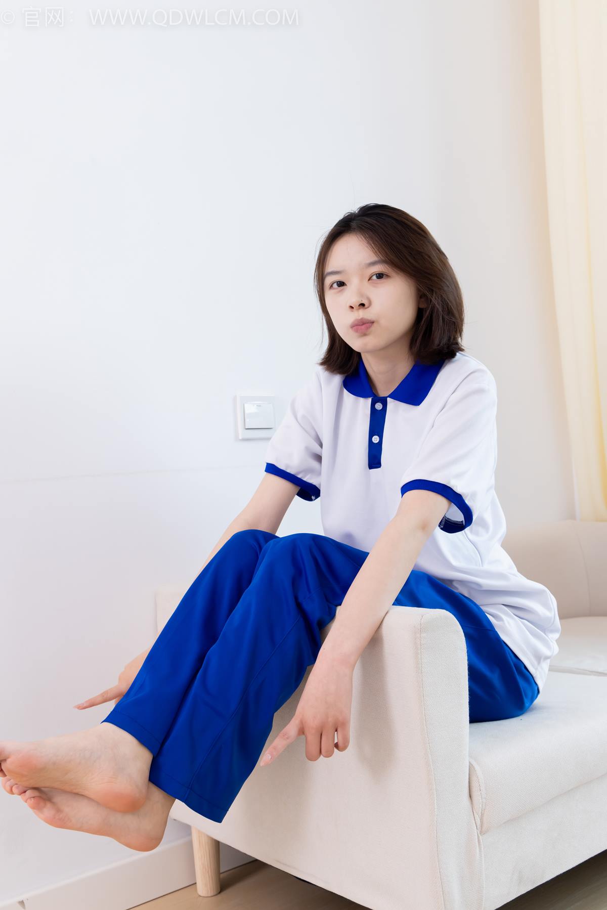 图片[126]-物恋传媒 NO.2364 小悦-校服、板鞋、白棉袜、裸足[126P] – 速更版-美库