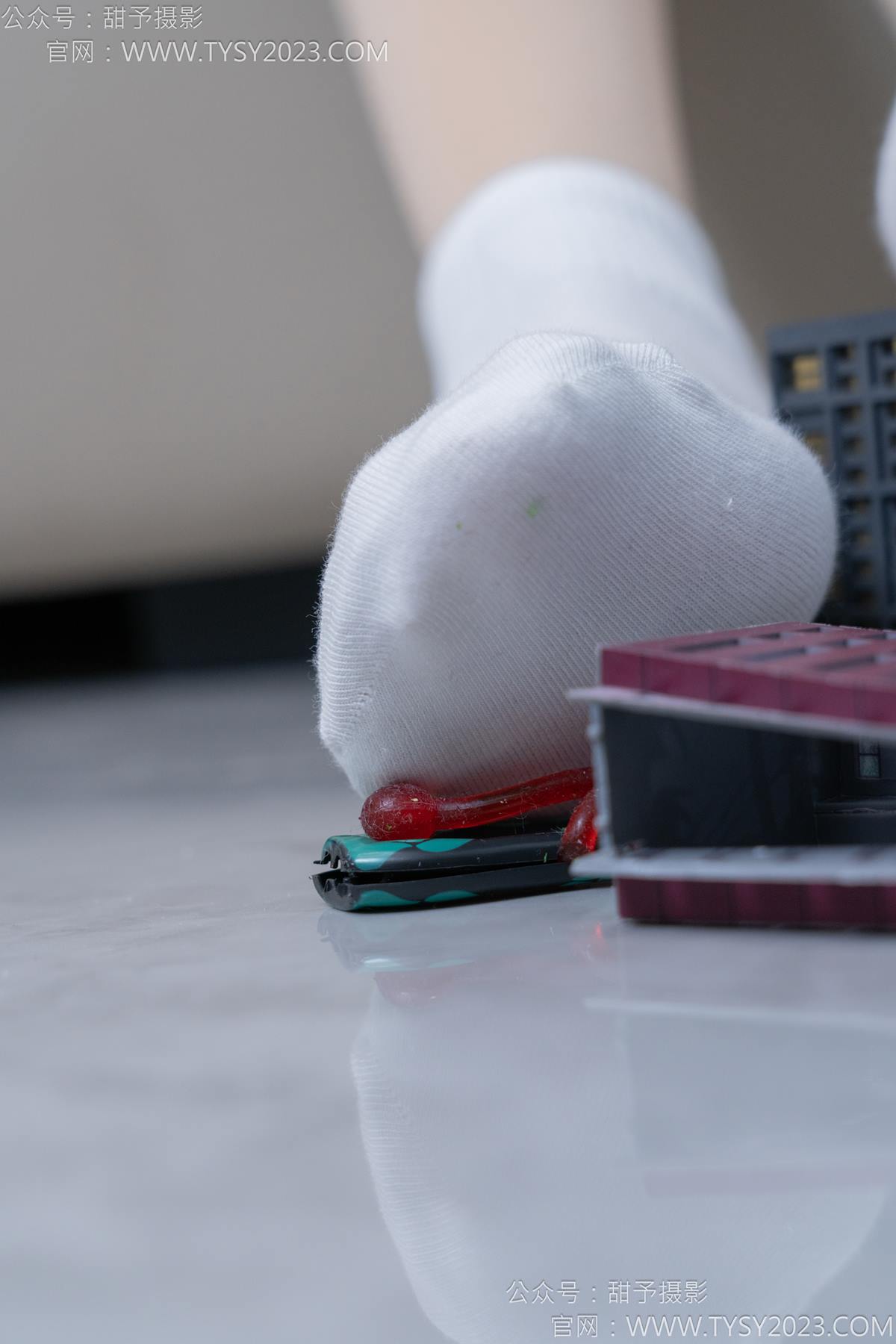 图片[22]-甜予摄影 NO.182 珞珞-板鞋、白棉袜、厚肉丝、小人国剧情[104P] – 速更版-美库