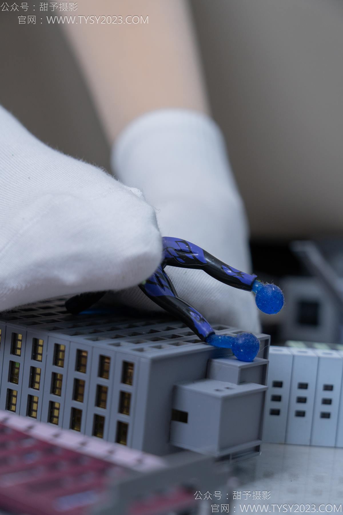 图片[37]-甜予摄影 NO.182 珞珞-板鞋、白棉袜、厚肉丝、小人国剧情[104P] – 速更版-美库