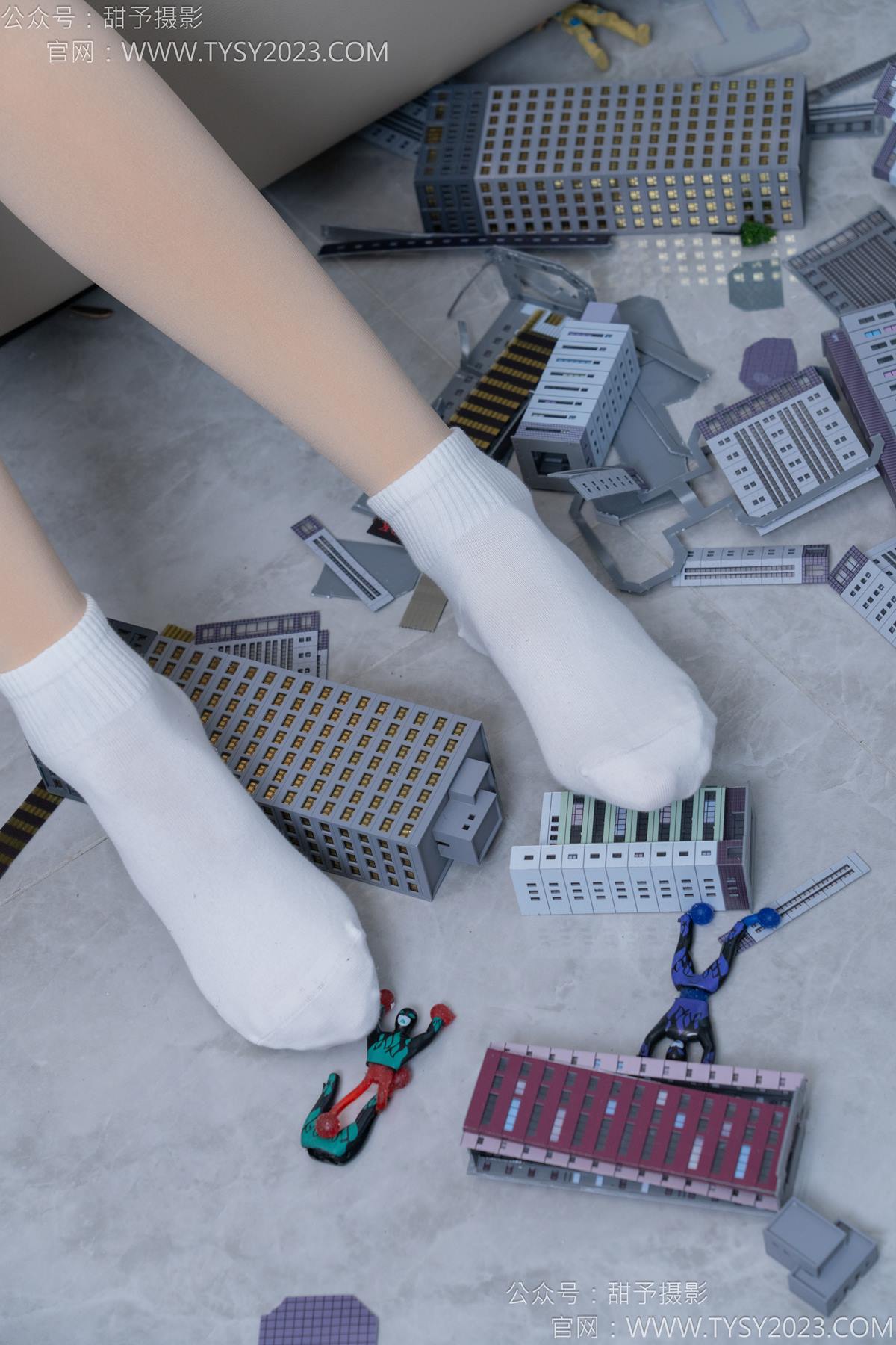 图片[52]-甜予摄影 NO.182 珞珞-板鞋、白棉袜、厚肉丝、小人国剧情[104P] – 速更版-美库