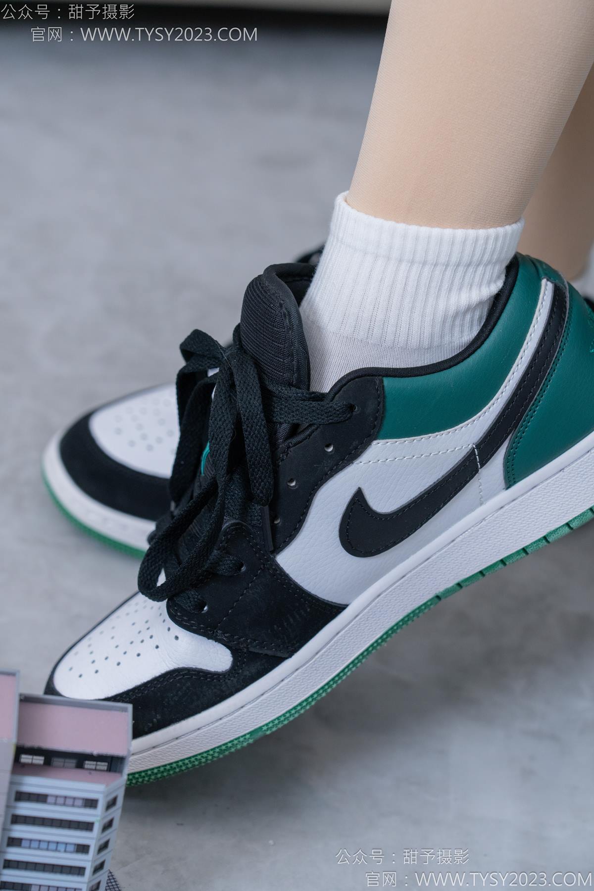 图片[66]-甜予摄影 NO.182 珞珞-板鞋、白棉袜、厚肉丝、小人国剧情[104P] – 速更版-美库