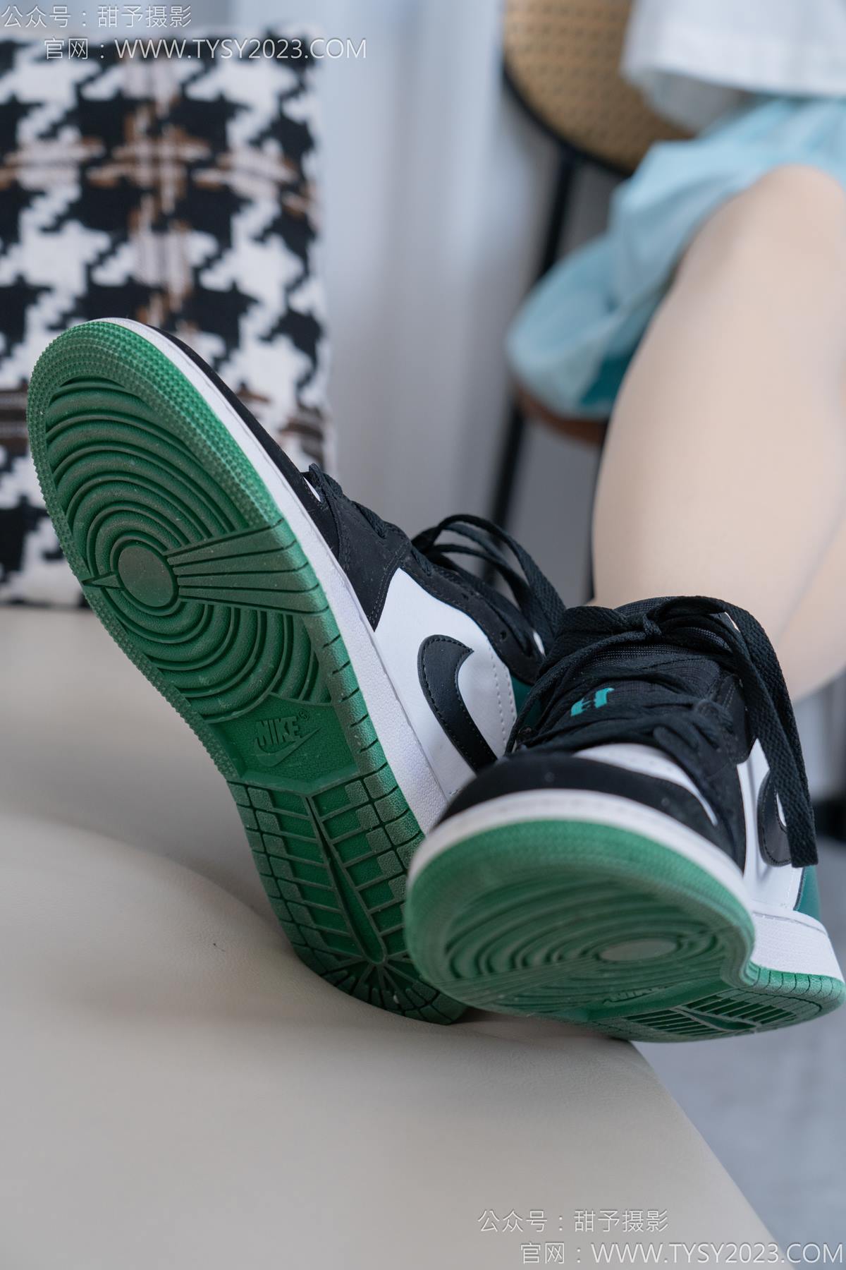 图片[92]-甜予摄影 NO.182 珞珞-板鞋、白棉袜、厚肉丝、小人国剧情[104P] – 速更版-美库