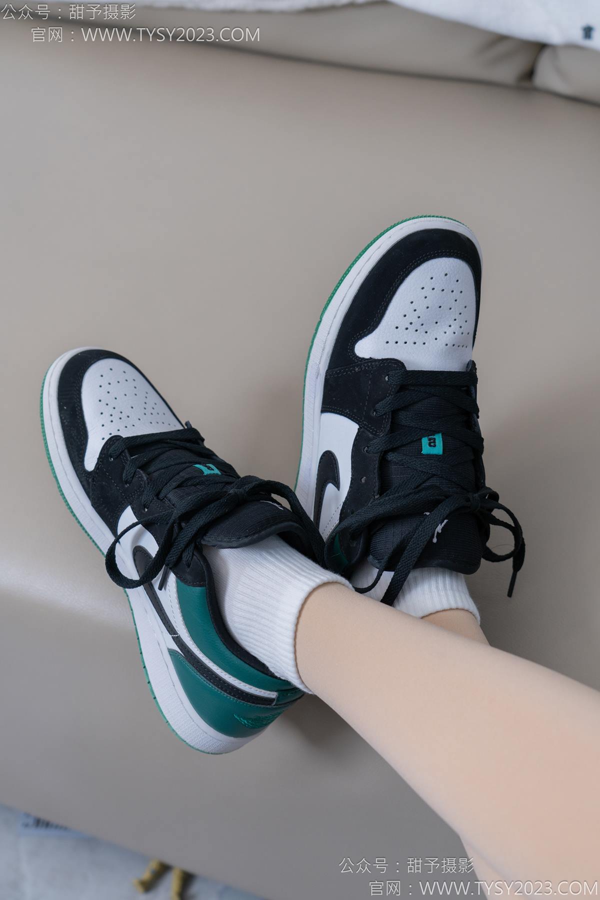 图片[93]-甜予摄影 NO.182 珞珞-板鞋、白棉袜、厚肉丝、小人国剧情[104P] – 速更版-美库