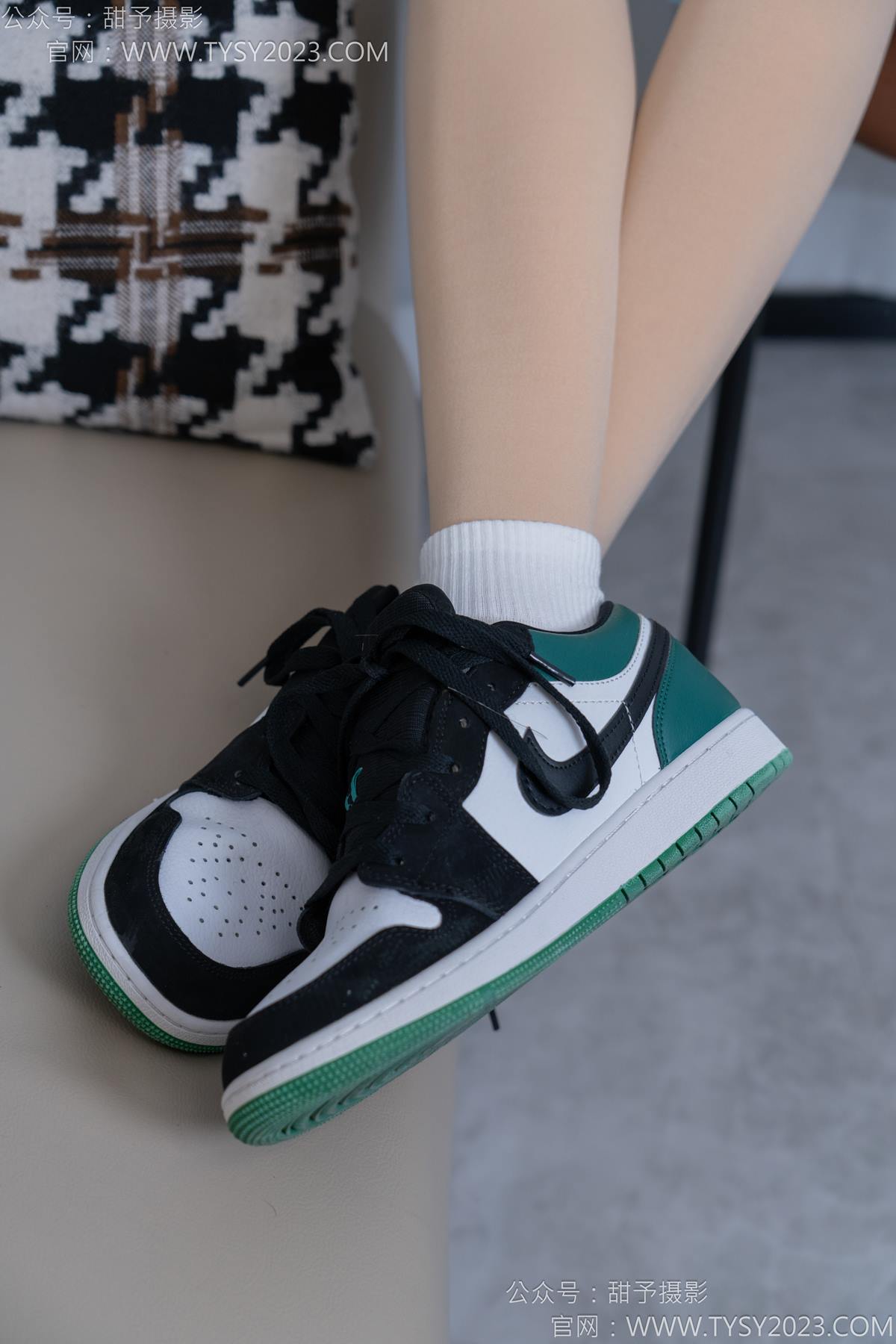 图片[99]-甜予摄影 NO.182 珞珞-板鞋、白棉袜、厚肉丝、小人国剧情[104P] – 速更版-美库