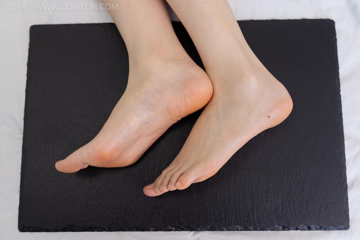 图片[81]-物恋传媒 NO.2365 菜菜-高跟鞋、薄白丝、裸足[104P] – 速更版-美库