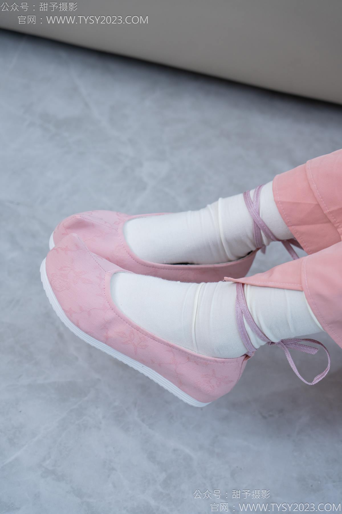 图片[19]-甜予摄影 NO.183 知知-布鞋、白棉袜、裸足[112P] – 速更版-美库