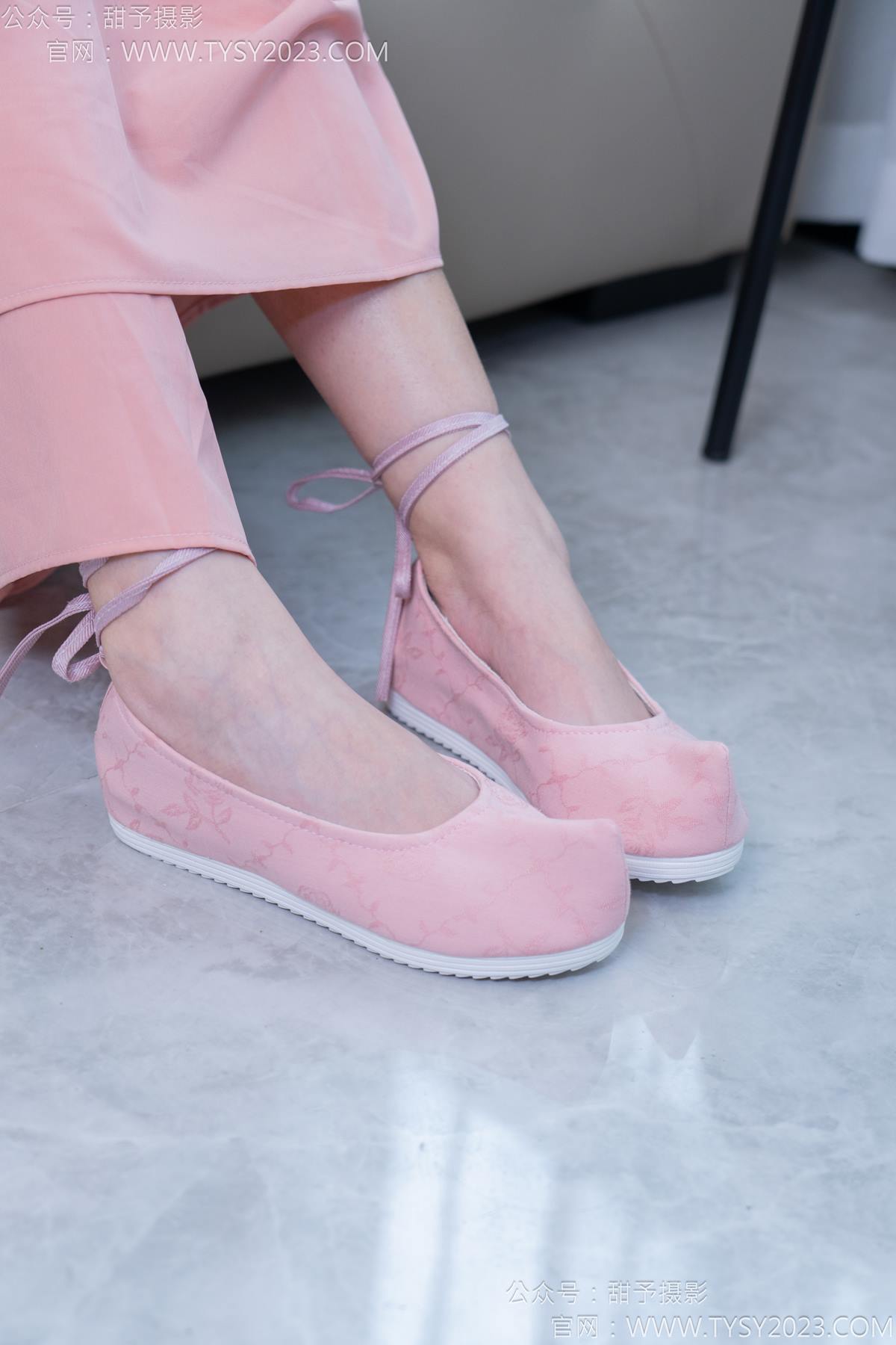 图片[21]-甜予摄影 NO.183 知知-布鞋、白棉袜、裸足[112P] – 速更版-美库