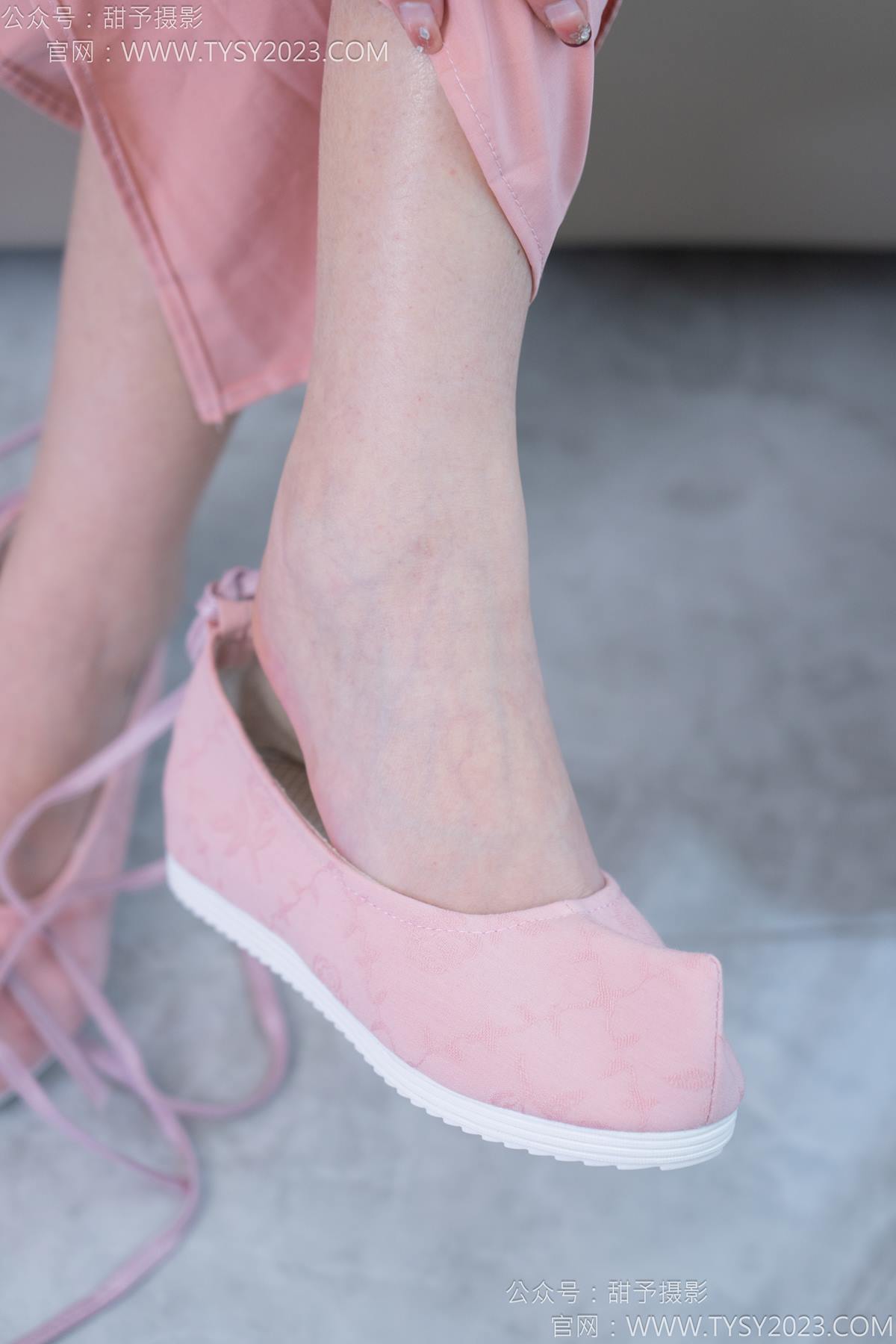 图片[39]-甜予摄影 NO.183 知知-布鞋、白棉袜、裸足[112P] – 速更版-美库