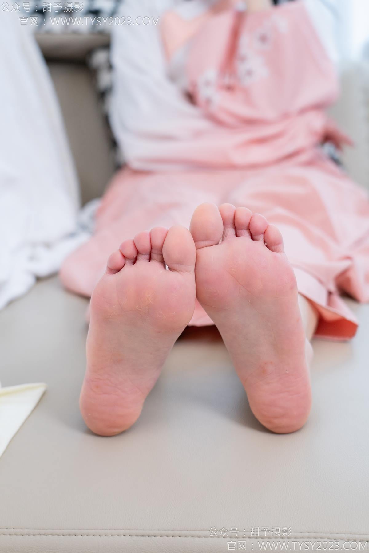图片[40]-甜予摄影 NO.183 知知-布鞋、白棉袜、裸足[112P] – 速更版-美库