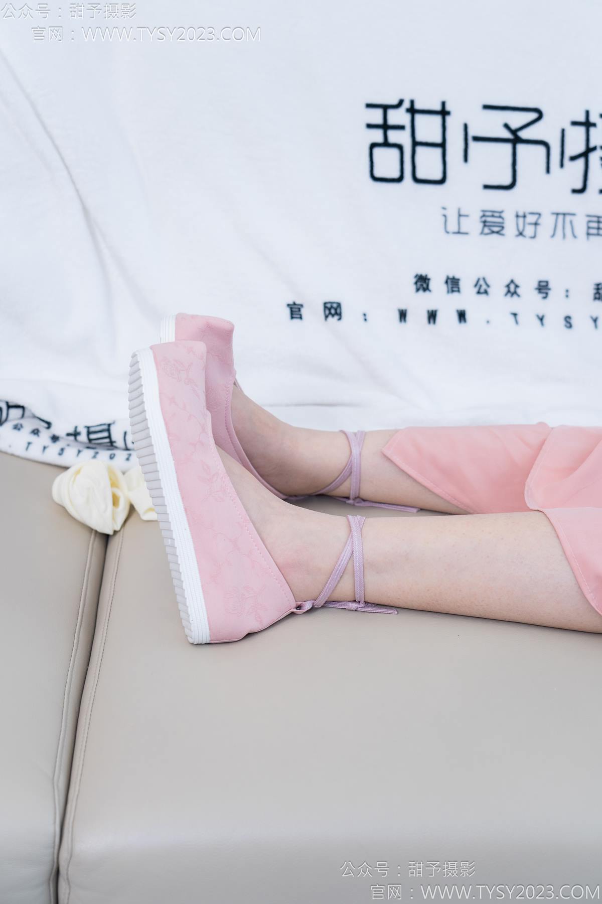 图片[41]-甜予摄影 NO.183 知知-布鞋、白棉袜、裸足[112P] – 速更版-美库