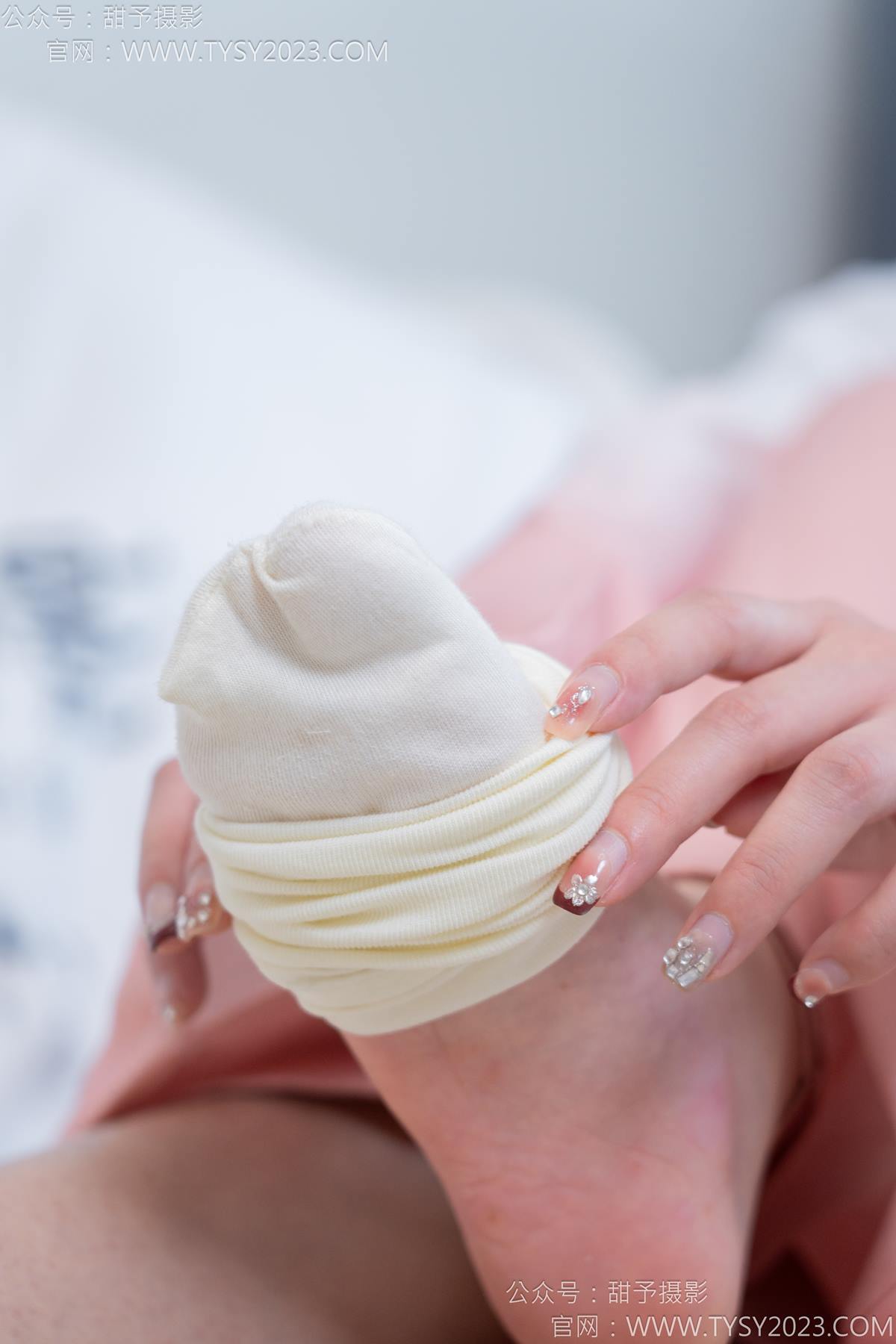 图片[42]-甜予摄影 NO.183 知知-布鞋、白棉袜、裸足[112P] – 速更版-美库