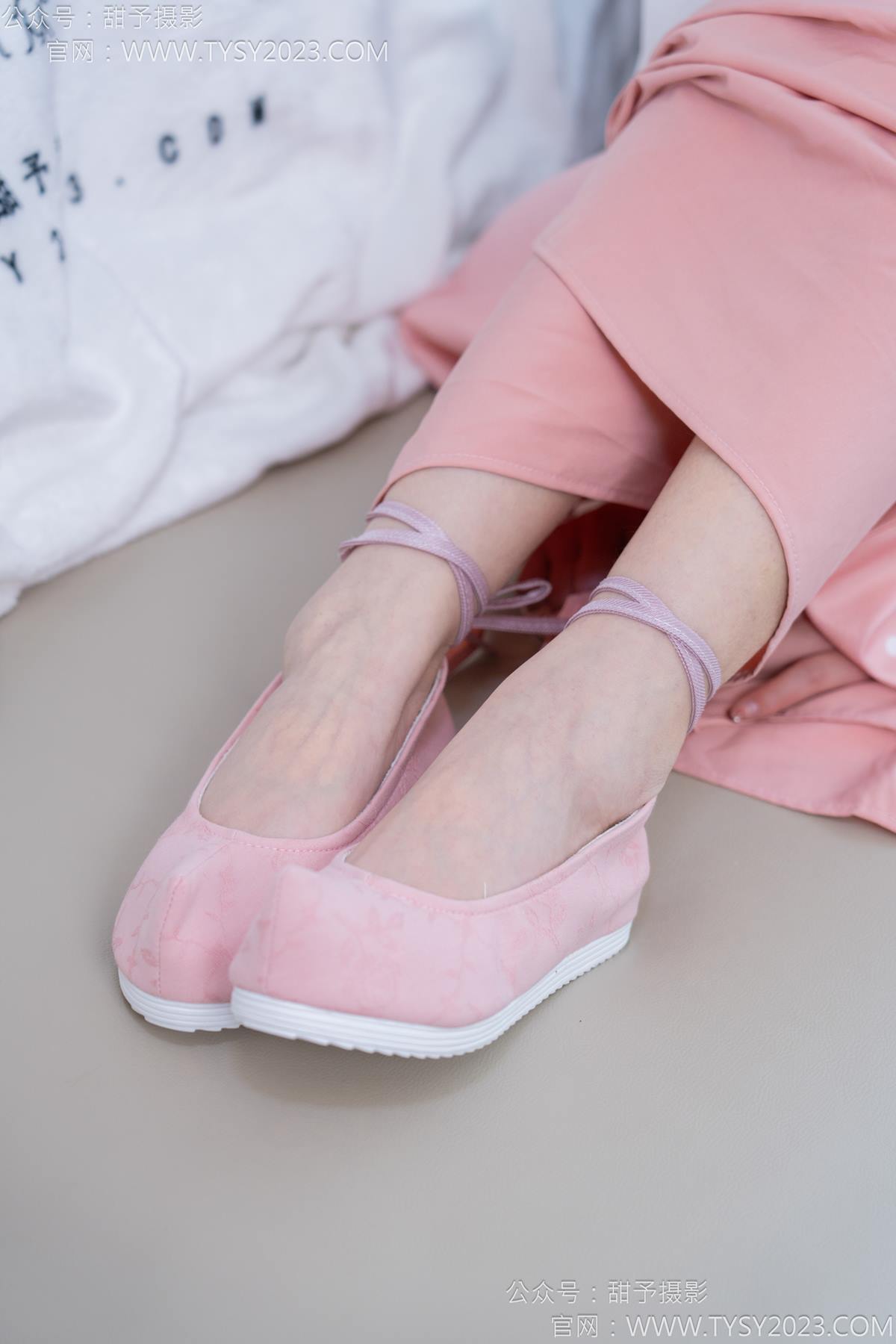 图片[44]-甜予摄影 NO.183 知知-布鞋、白棉袜、裸足[112P] – 速更版-美库