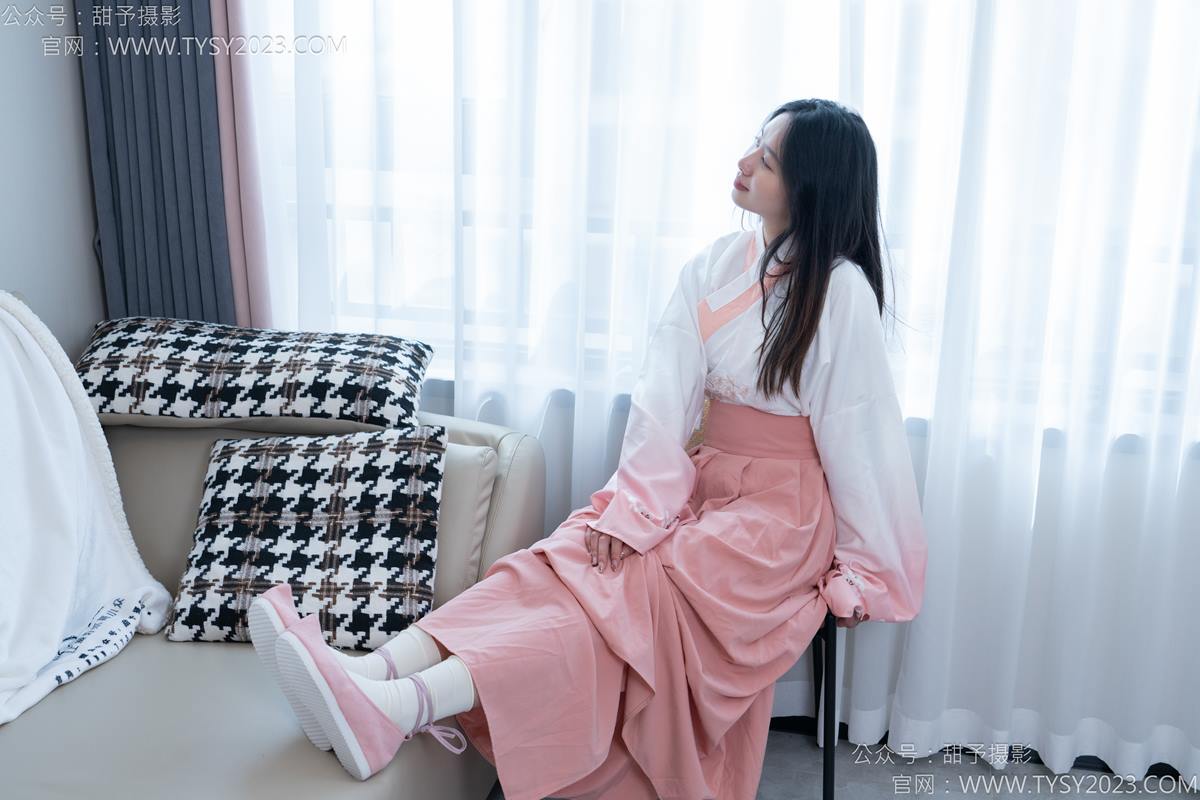 图片[46]-甜予摄影 NO.183 知知-布鞋、白棉袜、裸足[112P] – 速更版-美库