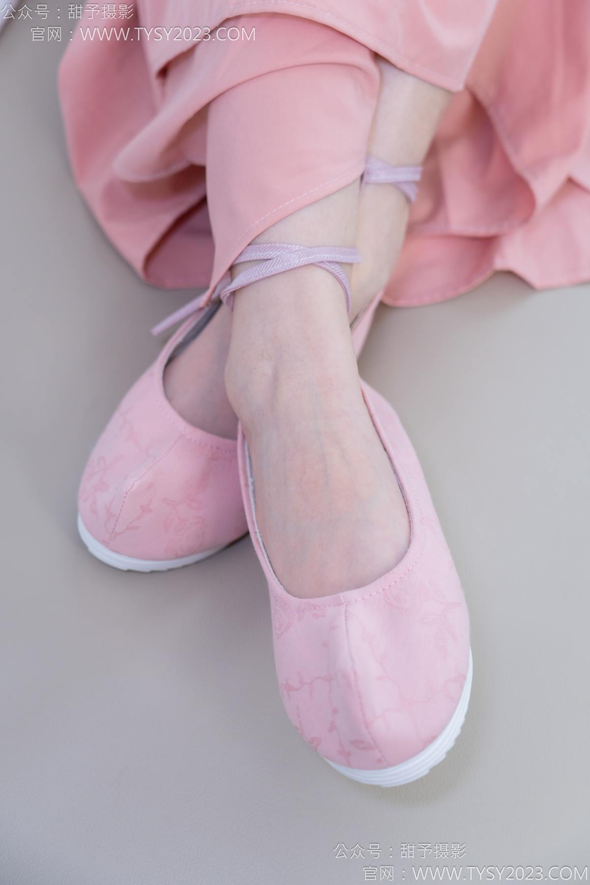 图片[55]-甜予摄影 NO.183 知知-布鞋、白棉袜、裸足[112P] – 速更版-美库