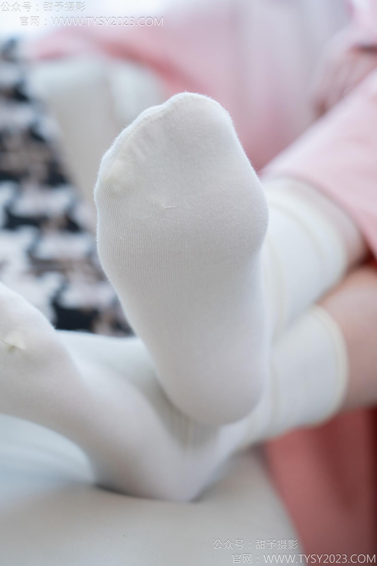 图片[57]-甜予摄影 NO.183 知知-布鞋、白棉袜、裸足[112P] – 速更版-美库