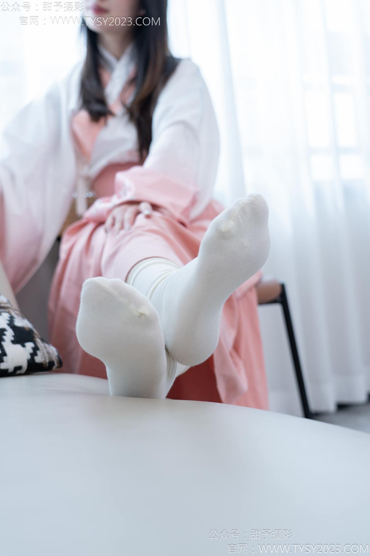 图片[58]-甜予摄影 NO.183 知知-布鞋、白棉袜、裸足[112P] – 速更版-美库