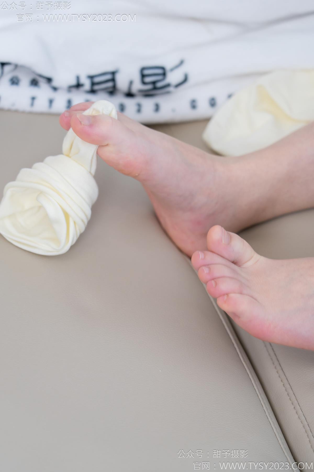 图片[60]-甜予摄影 NO.183 知知-布鞋、白棉袜、裸足[112P] – 速更版-美库