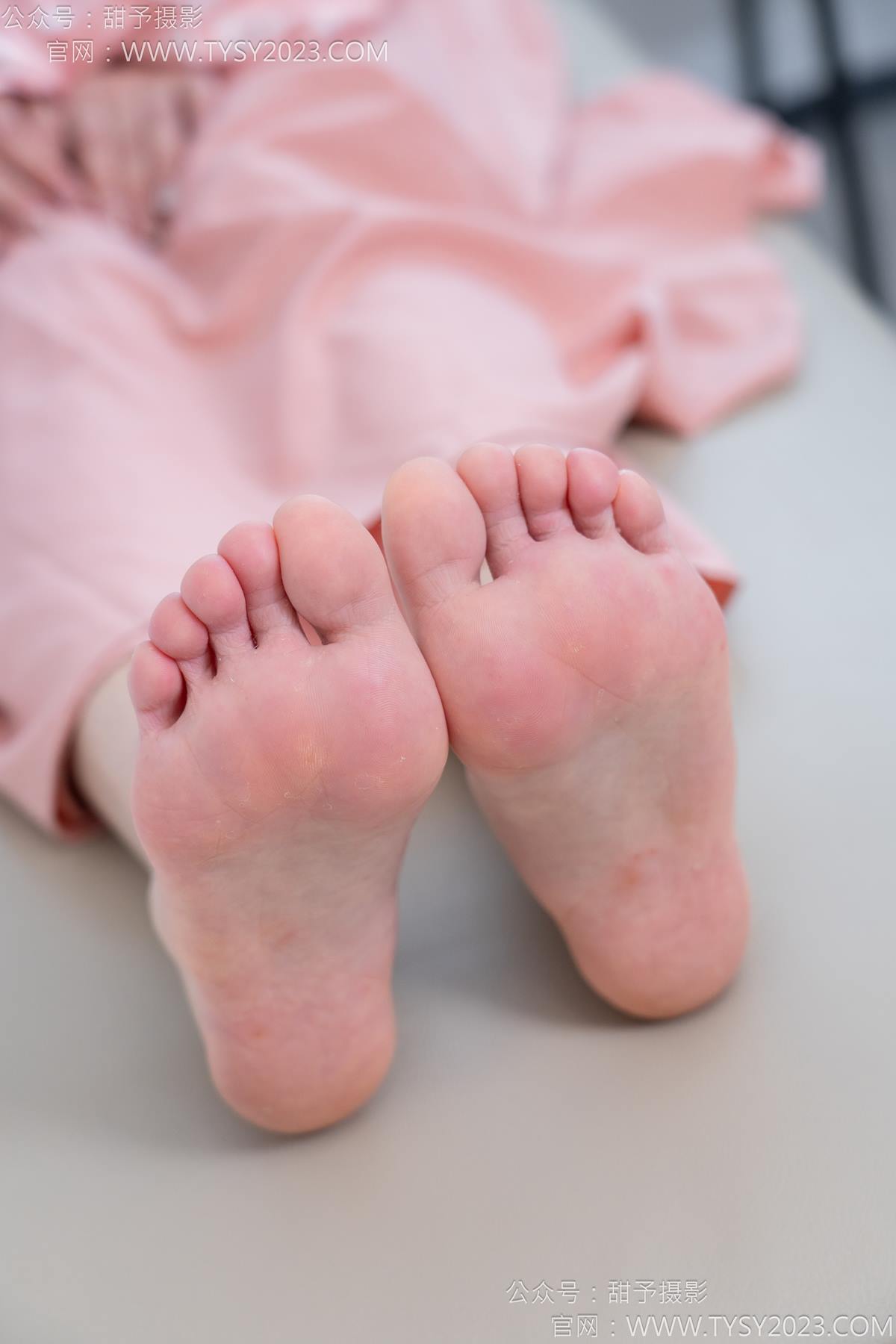 图片[73]-甜予摄影 NO.183 知知-布鞋、白棉袜、裸足[112P] – 速更版-美库
