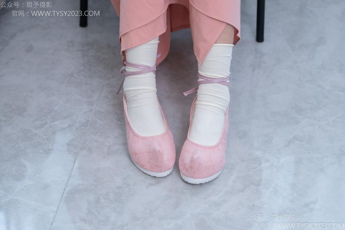 图片[86]-甜予摄影 NO.183 知知-布鞋、白棉袜、裸足[112P] – 速更版-美库