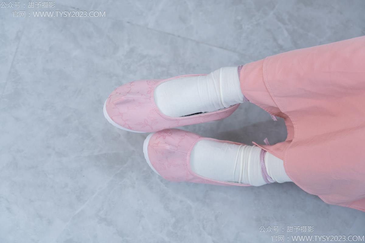 图片[102]-甜予摄影 NO.183 知知-布鞋、白棉袜、裸足[112P] – 速更版-美库