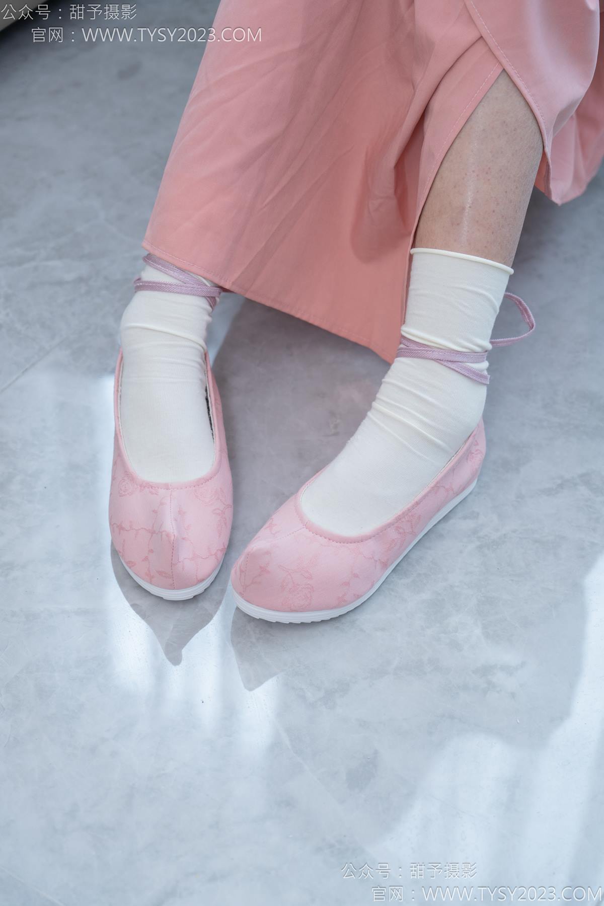 图片[112]-甜予摄影 NO.183 知知-布鞋、白棉袜、裸足[112P] – 速更版-美库