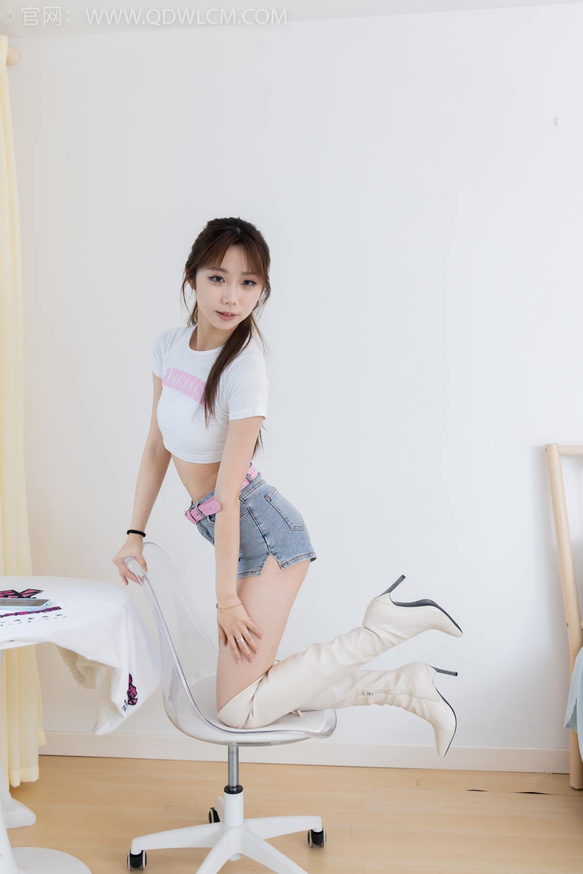 图片[29]-物恋传媒 NO.2366 泡泡-高跟长靴、薄肉丝、裸足[107P] – 速更版-美库