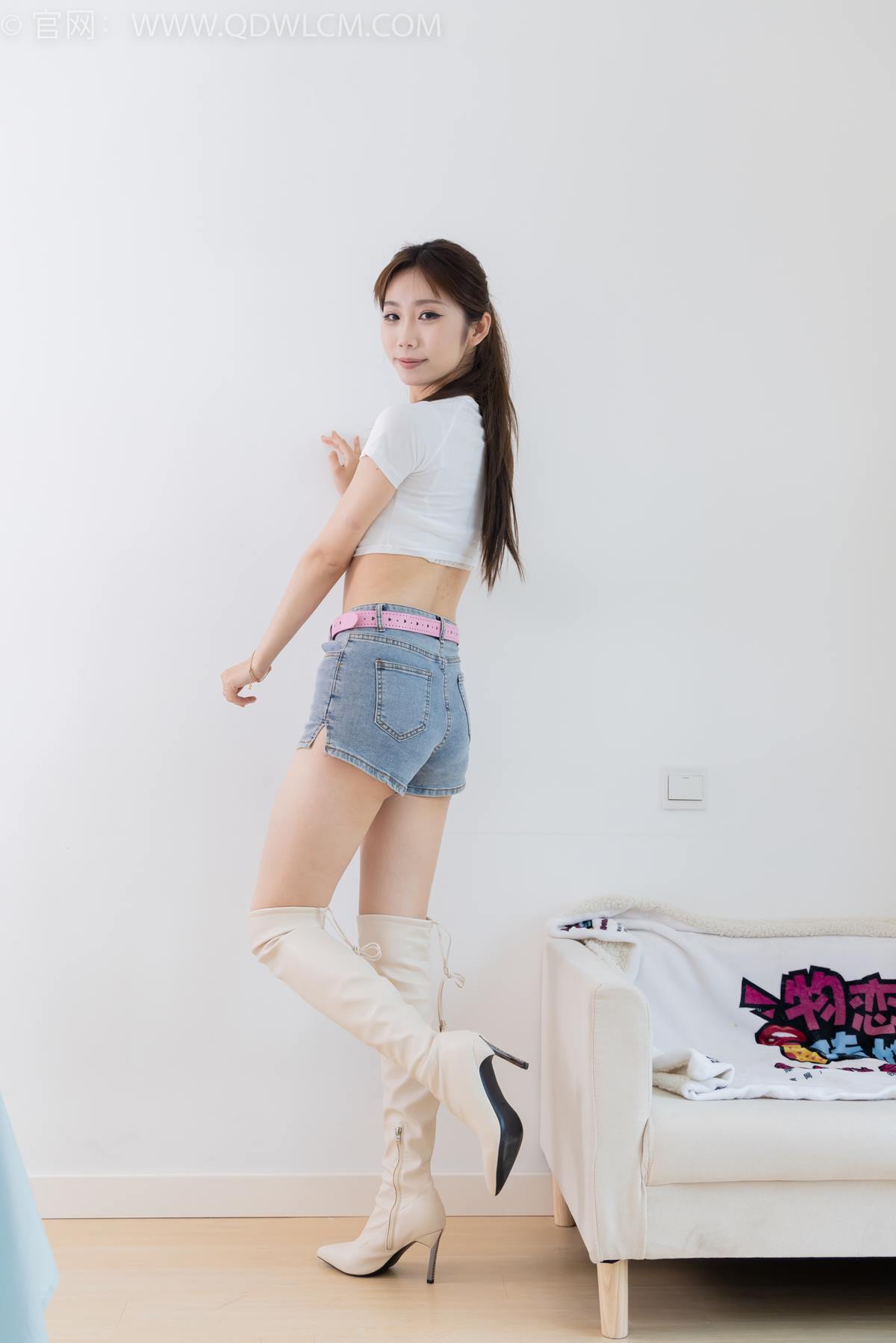 图片[31]-物恋传媒 NO.2366 泡泡-高跟长靴、薄肉丝、裸足[107P] – 速更版-美库