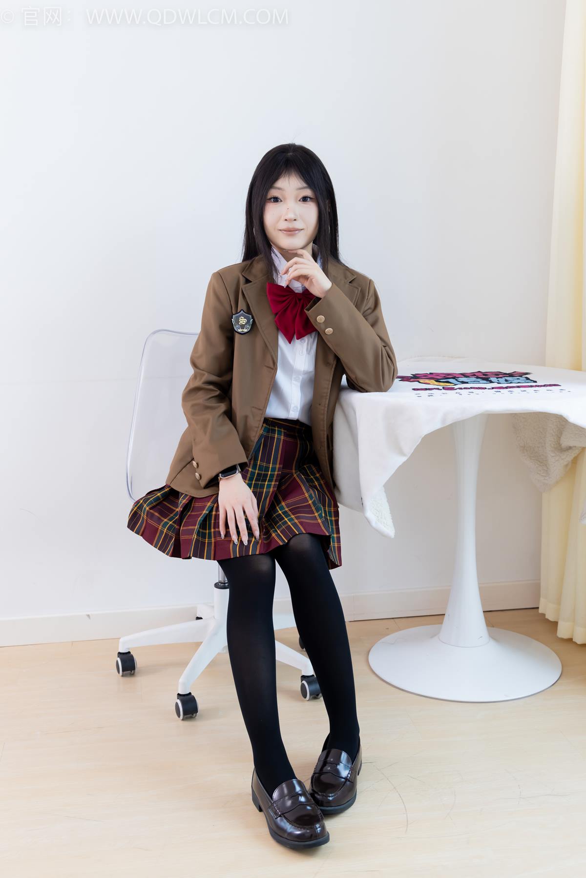 图片[14]-物恋传媒 NO.2367 嘟嘟-皮鞋、厚黑丝、jk制服[133P] – 速更版-美库