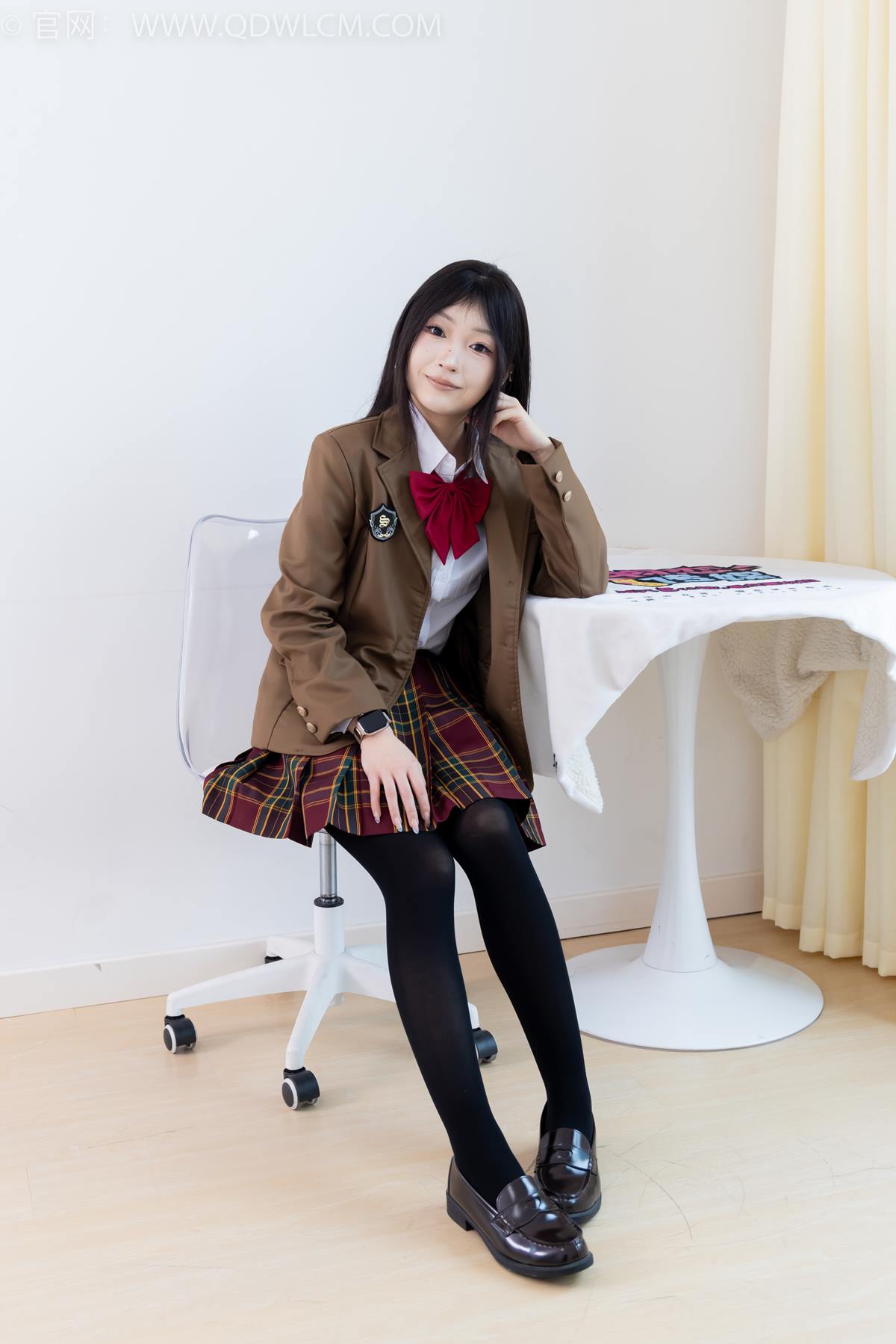 图片[17]-物恋传媒 NO.2367 嘟嘟-皮鞋、厚黑丝、jk制服[133P] – 速更版-美库