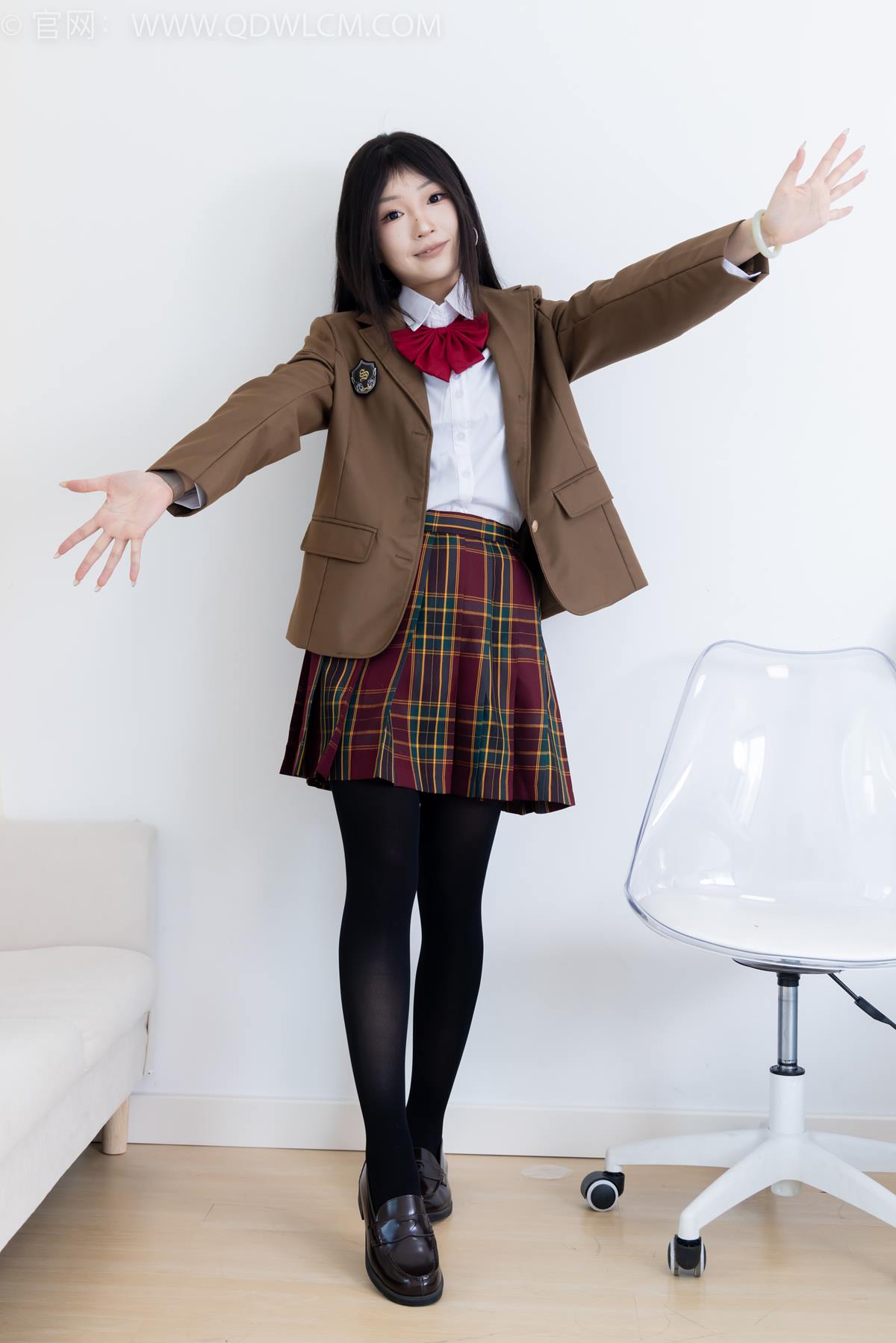 图片[19]-物恋传媒 NO.2367 嘟嘟-皮鞋、厚黑丝、jk制服[133P] – 速更版-美库