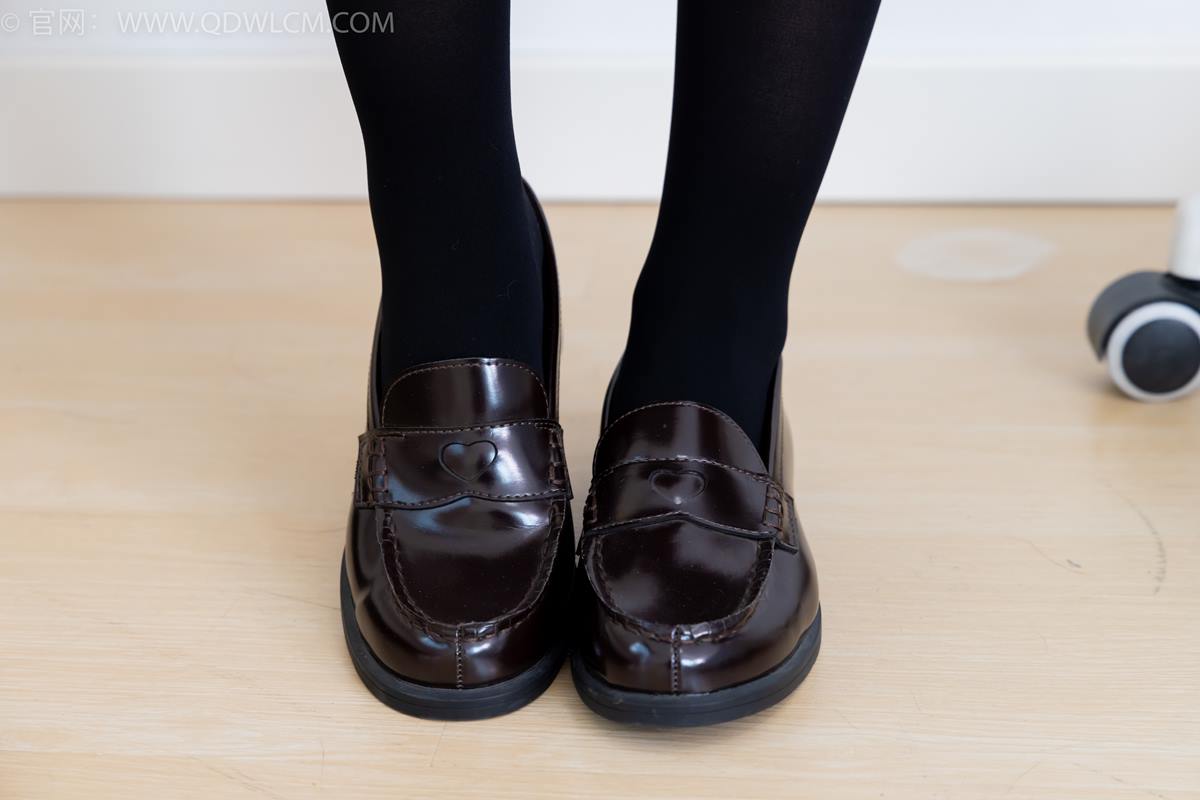 图片[109]-物恋传媒 NO.2367 嘟嘟-皮鞋、厚黑丝、jk制服[133P] – 速更版-美库