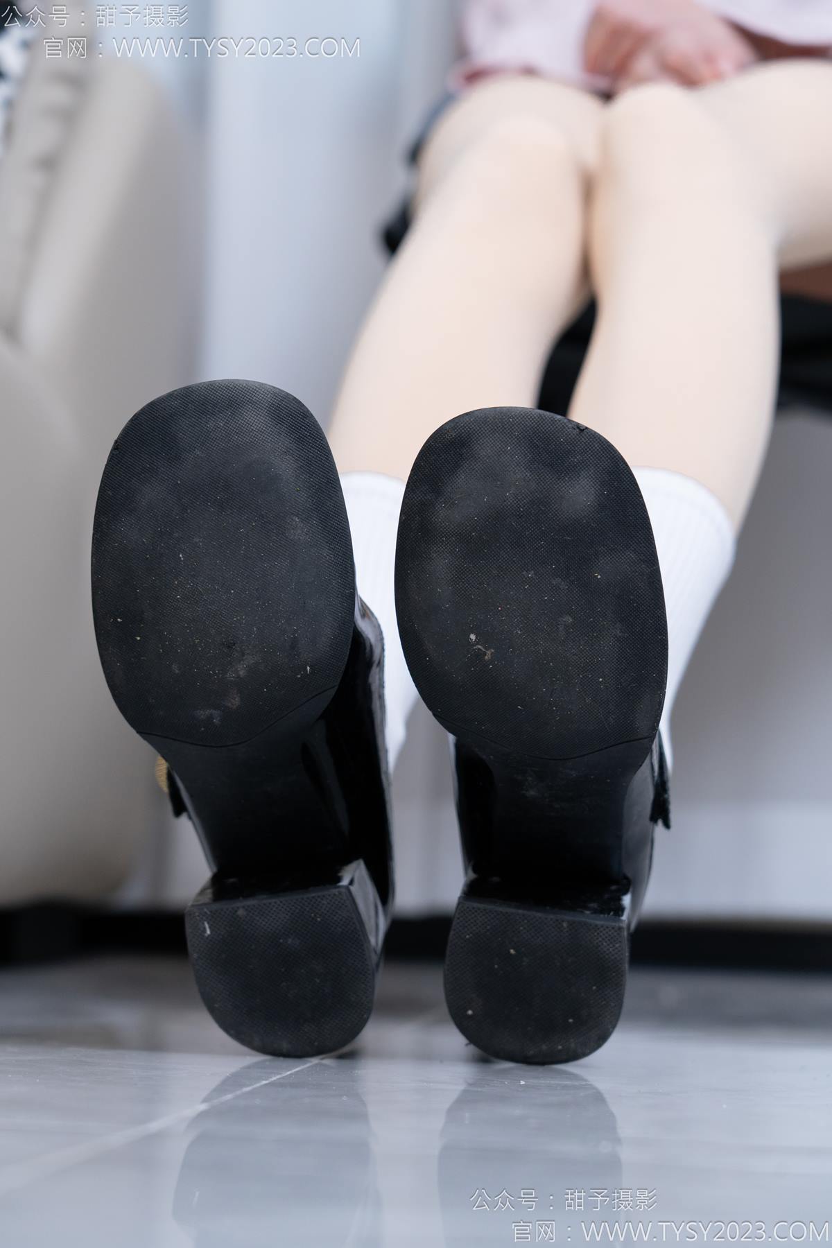 图片[38]-甜予摄影 NO.185 珞珞-皮鞋、白棉袜、厚肉丝[110P] – 速更版-美库
