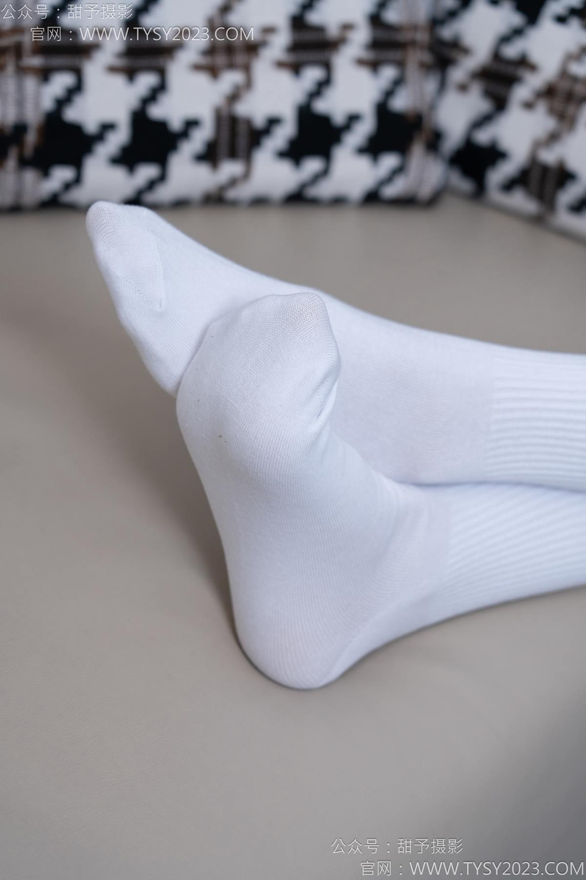 图片[53]-甜予摄影 NO.185 珞珞-皮鞋、白棉袜、厚肉丝[110P] – 速更版-美库