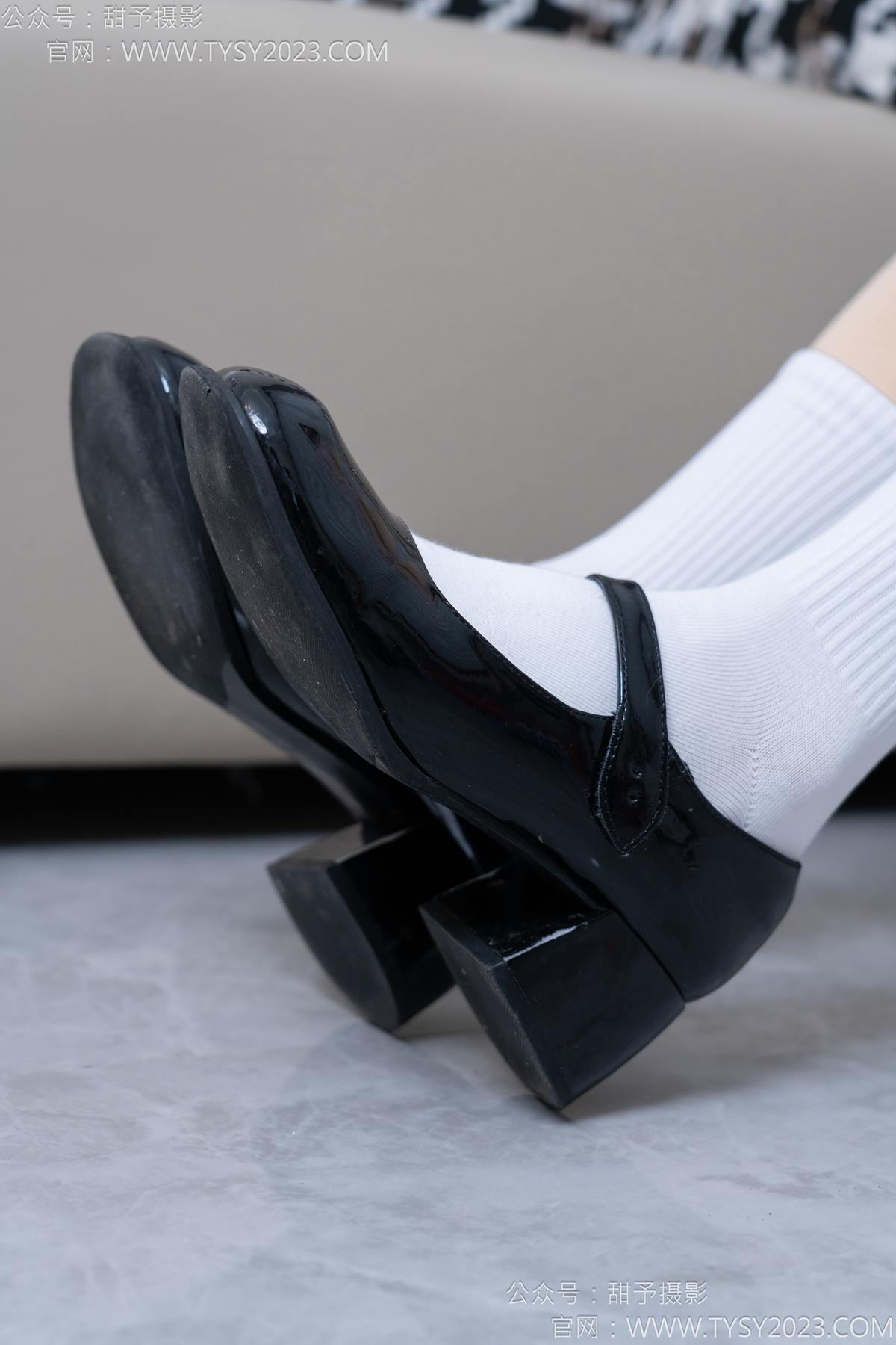 图片[54]-甜予摄影 NO.185 珞珞-皮鞋、白棉袜、厚肉丝[110P] – 速更版-美库