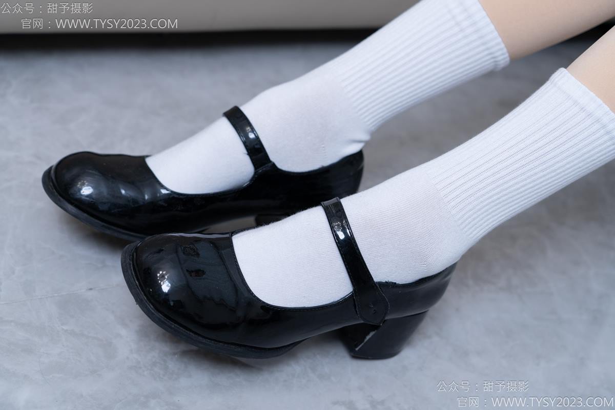 图片[75]-甜予摄影 NO.185 珞珞-皮鞋、白棉袜、厚肉丝[110P] – 速更版-美库