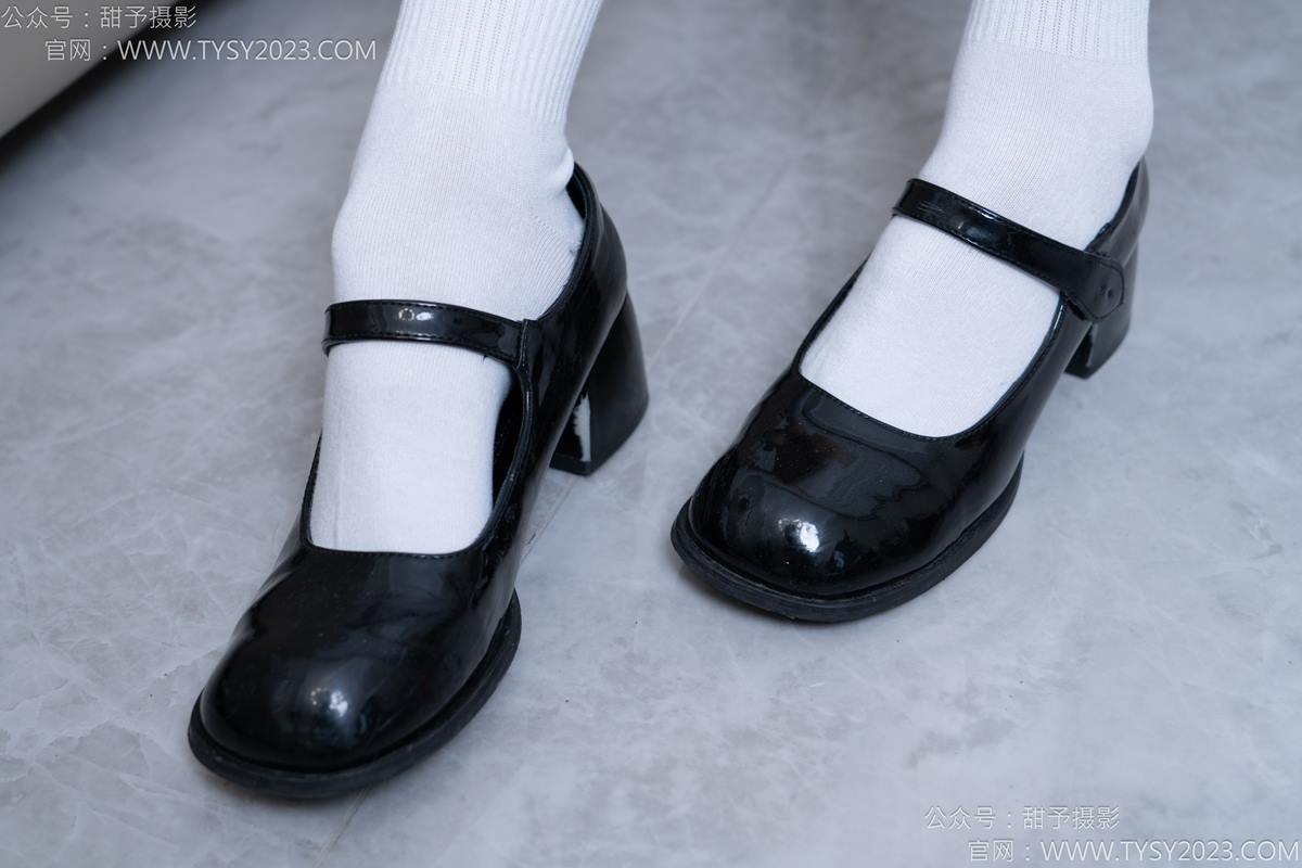 图片[79]-甜予摄影 NO.185 珞珞-皮鞋、白棉袜、厚肉丝[110P] – 速更版-美库