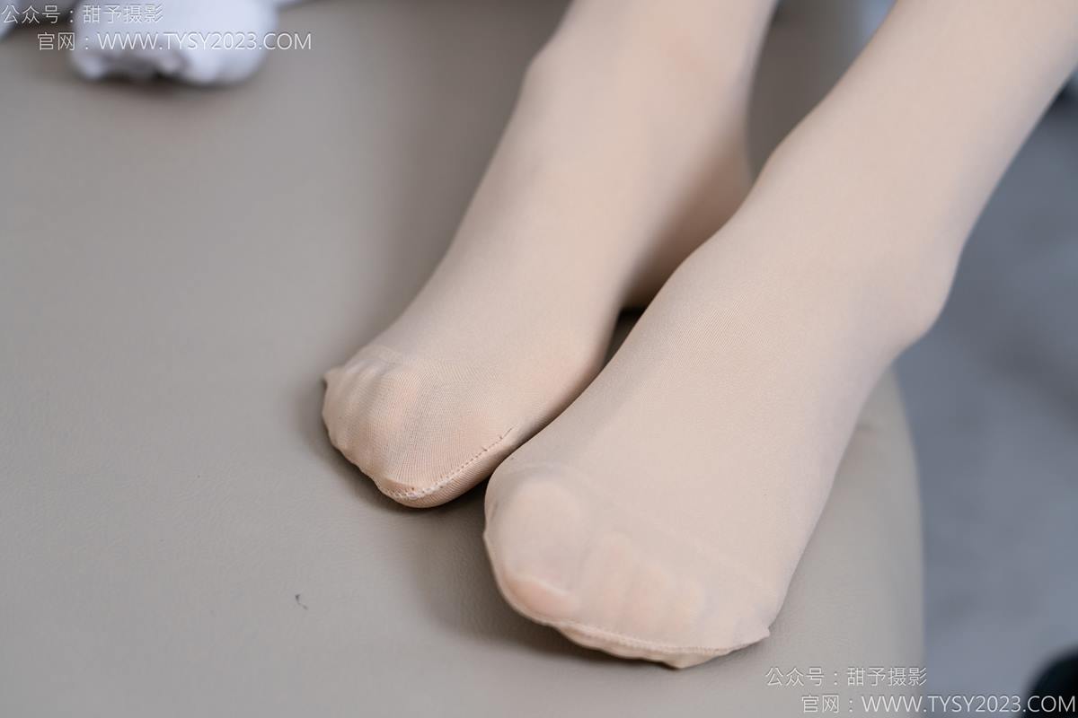 图片[100]-甜予摄影 NO.185 珞珞-皮鞋、白棉袜、厚肉丝[110P] – 速更版-美库