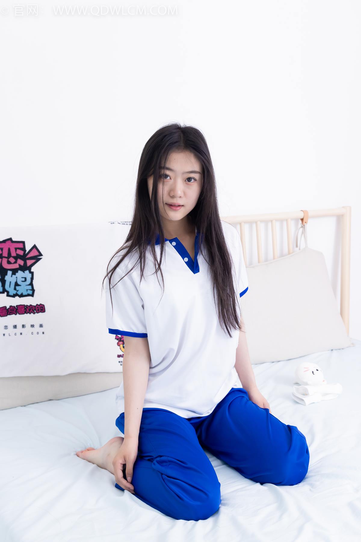 图片[24]-物恋传媒 NO.2368 芋头-板鞋、白棉袜、裸足[126P] – 速更版-美库