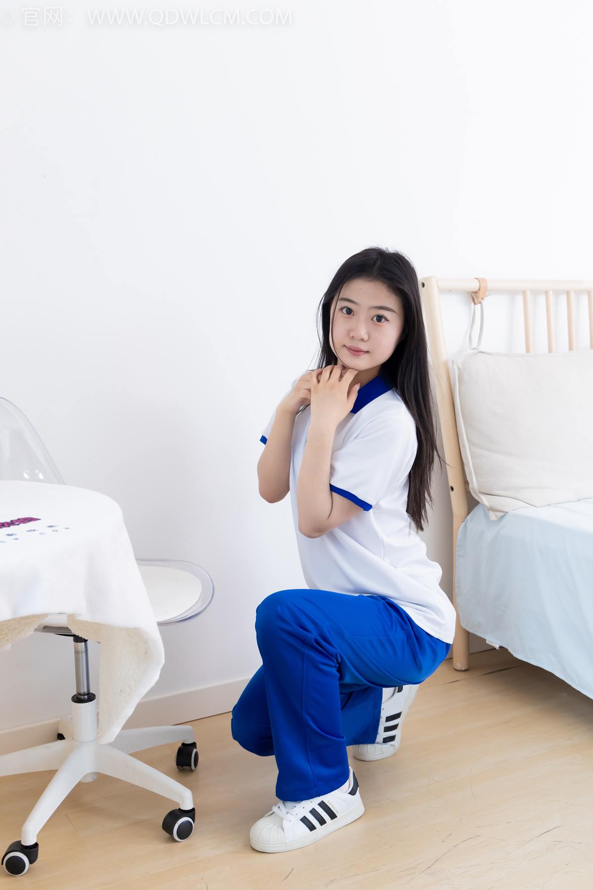 图片[27]-物恋传媒 NO.2368 芋头-板鞋、白棉袜、裸足[126P] – 速更版-美库