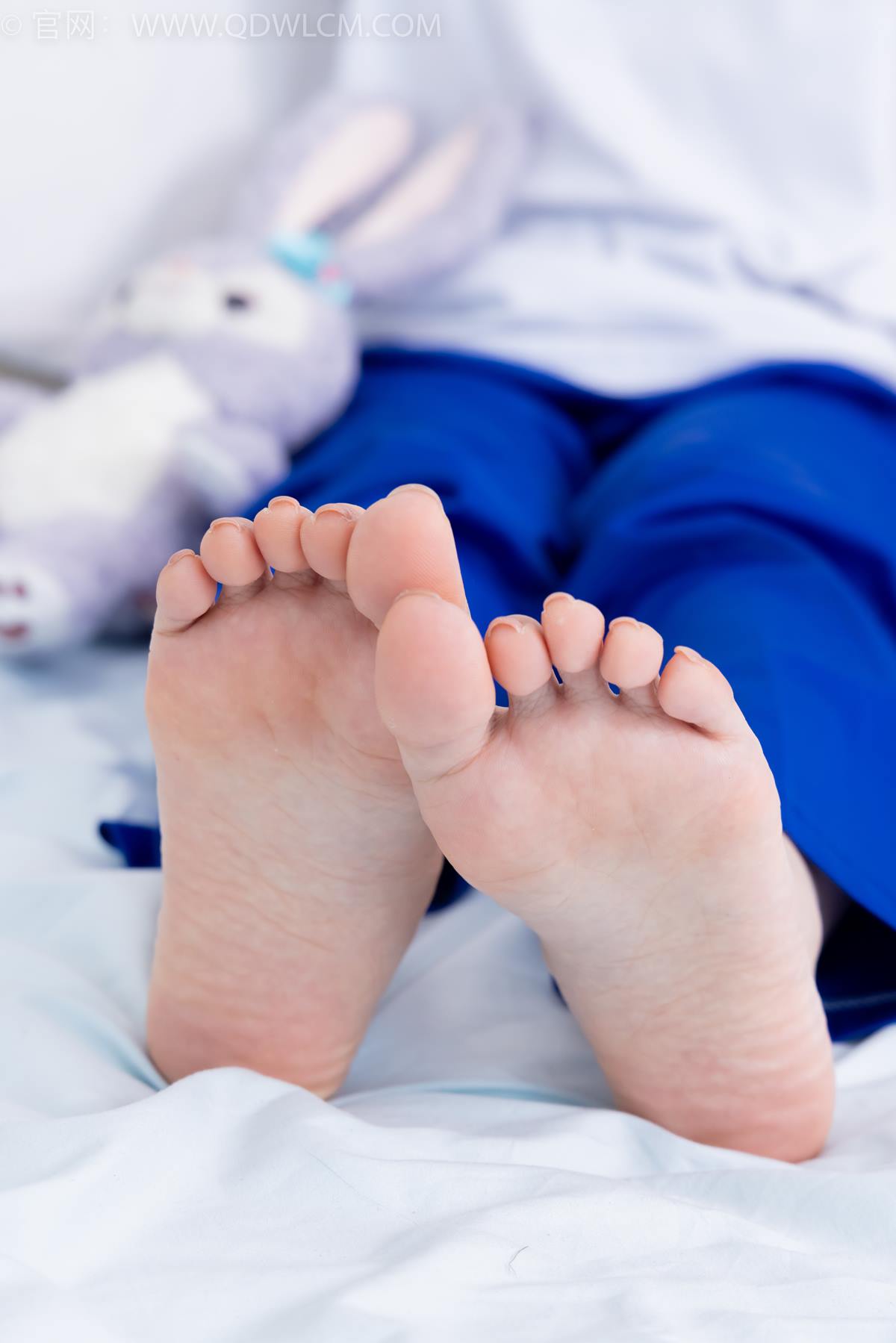 图片[61]-物恋传媒 NO.2368 芋头-板鞋、白棉袜、裸足[126P] – 速更版-美库