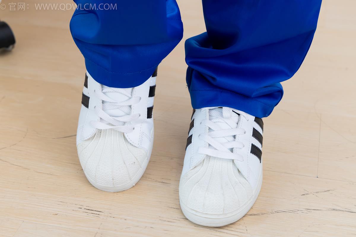 图片[93]-物恋传媒 NO.2368 芋头-板鞋、白棉袜、裸足[126P] – 速更版-美库